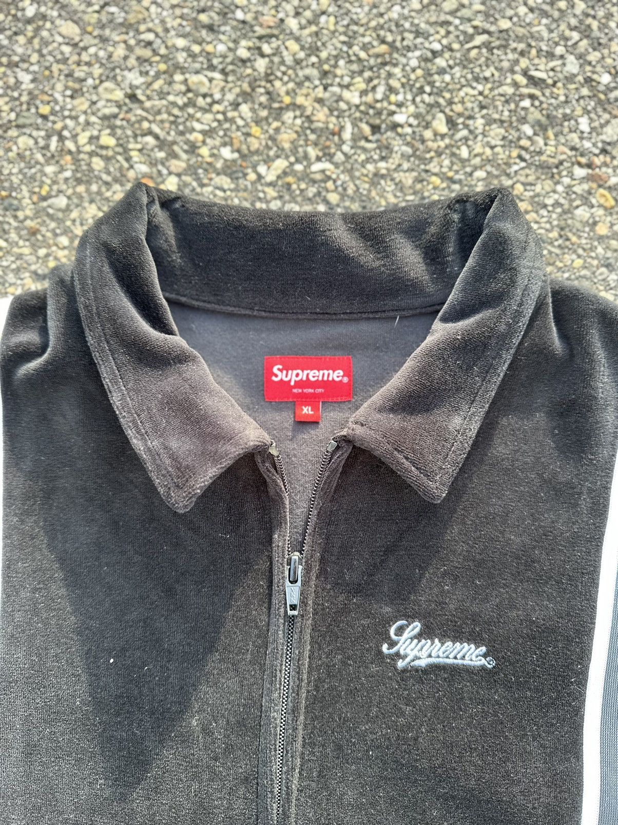 Supreme Supreme Velour Bowling Zipper T Shirt Size US XL / EU 56 / 4 - 3 Thumbnail