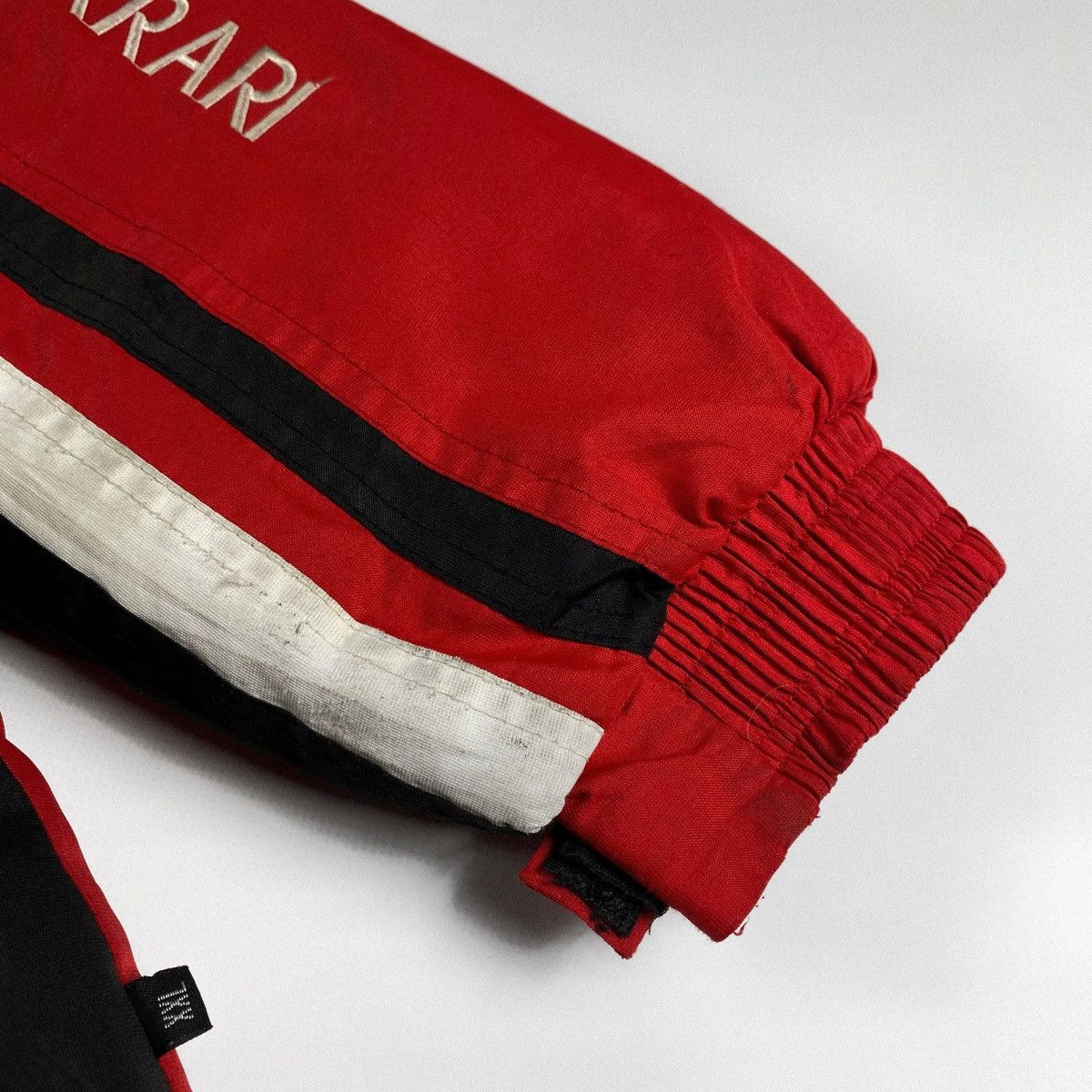 Ferrari Ferrari Marlboro Hood Jacket Vintage Size US M / EU 48-50 / 2 - 6 Thumbnail
