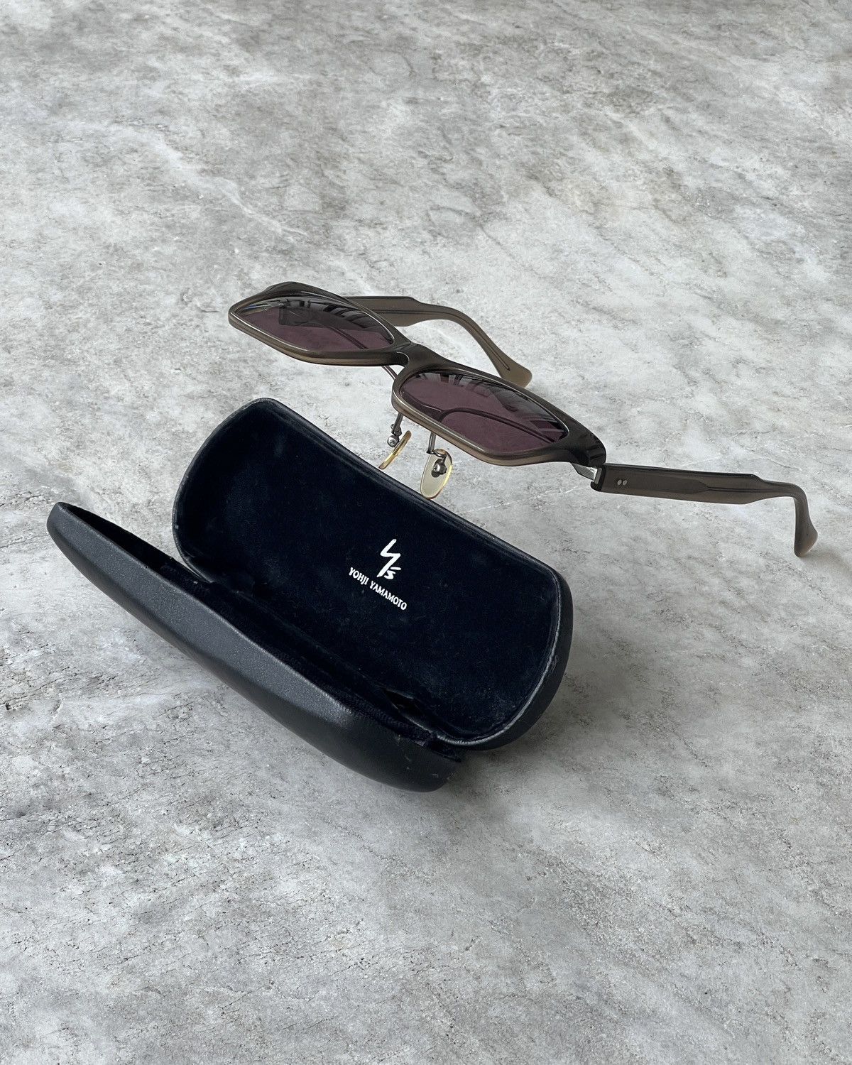 Yohji Yamamoto 90s Yohji Yamamoto flip up sunglasses Size ONE SIZE - 1 Thumbnail