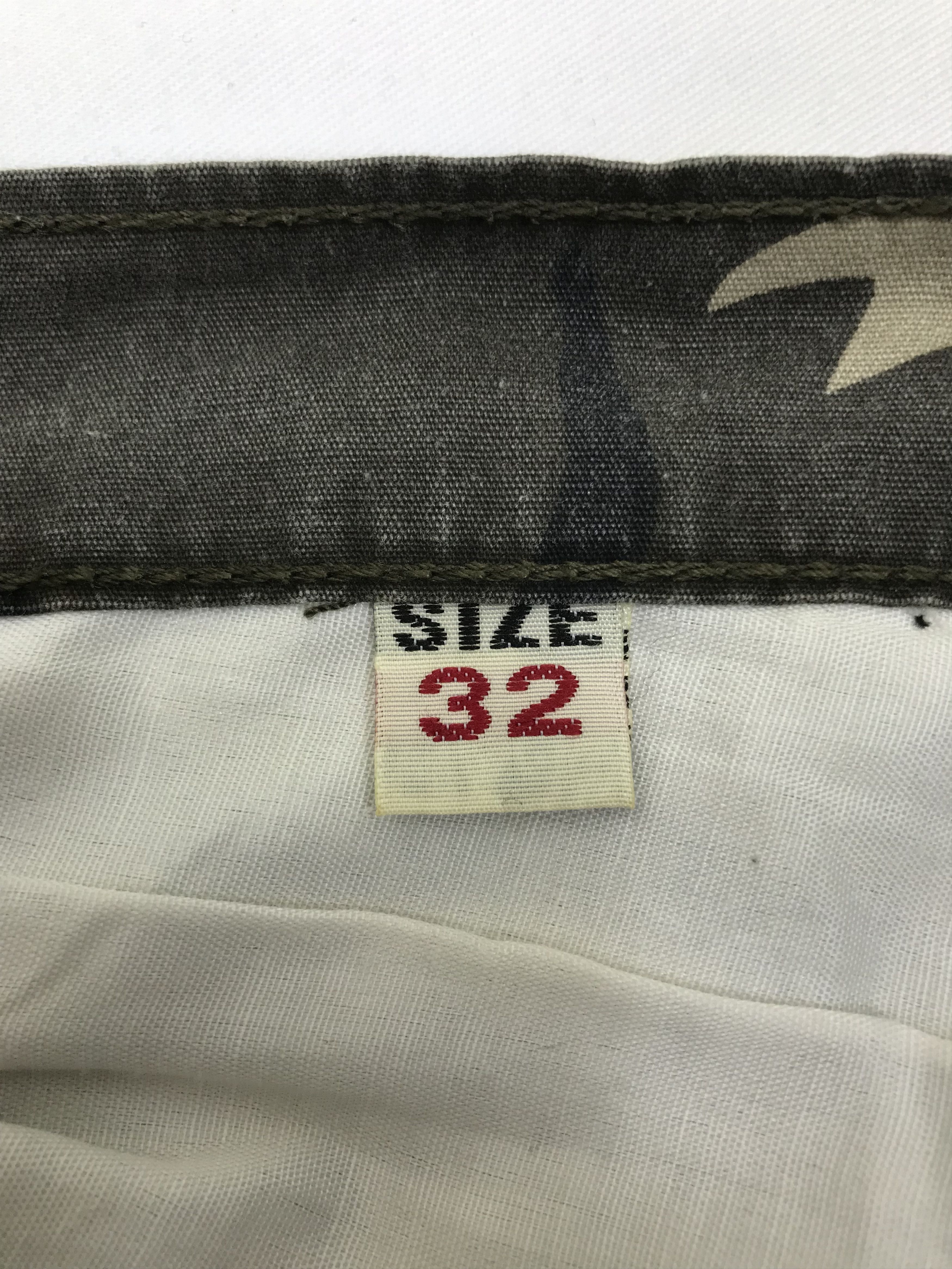 Japanese Brand Vintage Camo Hybrid Rebuilt Design Wide Leg Baggy Pants Size US 32 / EU 48 - 12 Thumbnail
