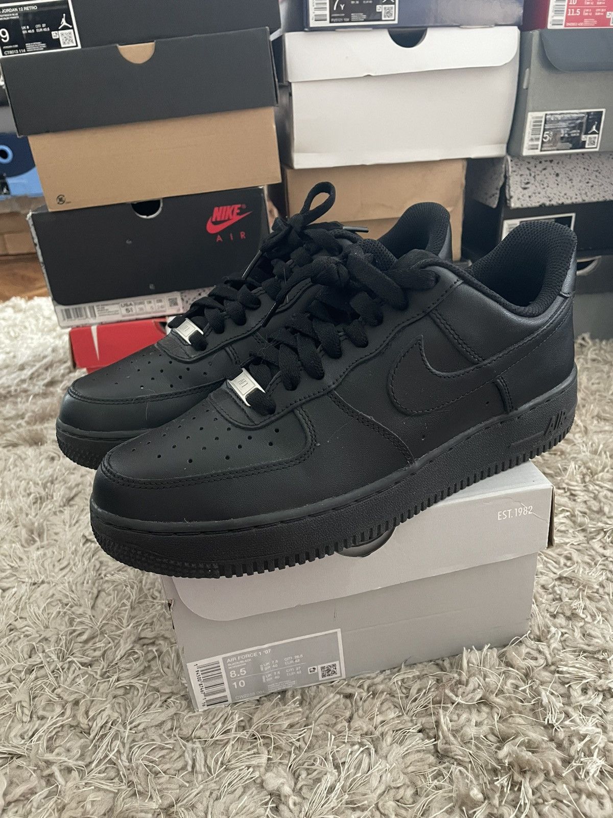 Nike Nike Air Force 1 Black Size US 8.5 / EU 41-42 - 1 Thumbnail