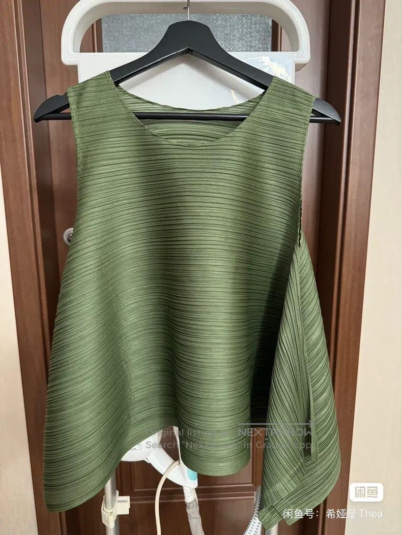 Issey Miyake Issey Miyake size:3 Army Green Pleated Iridescent Camisole Size M / US 6-8 / IT 42-44 - 2 Thumbnail