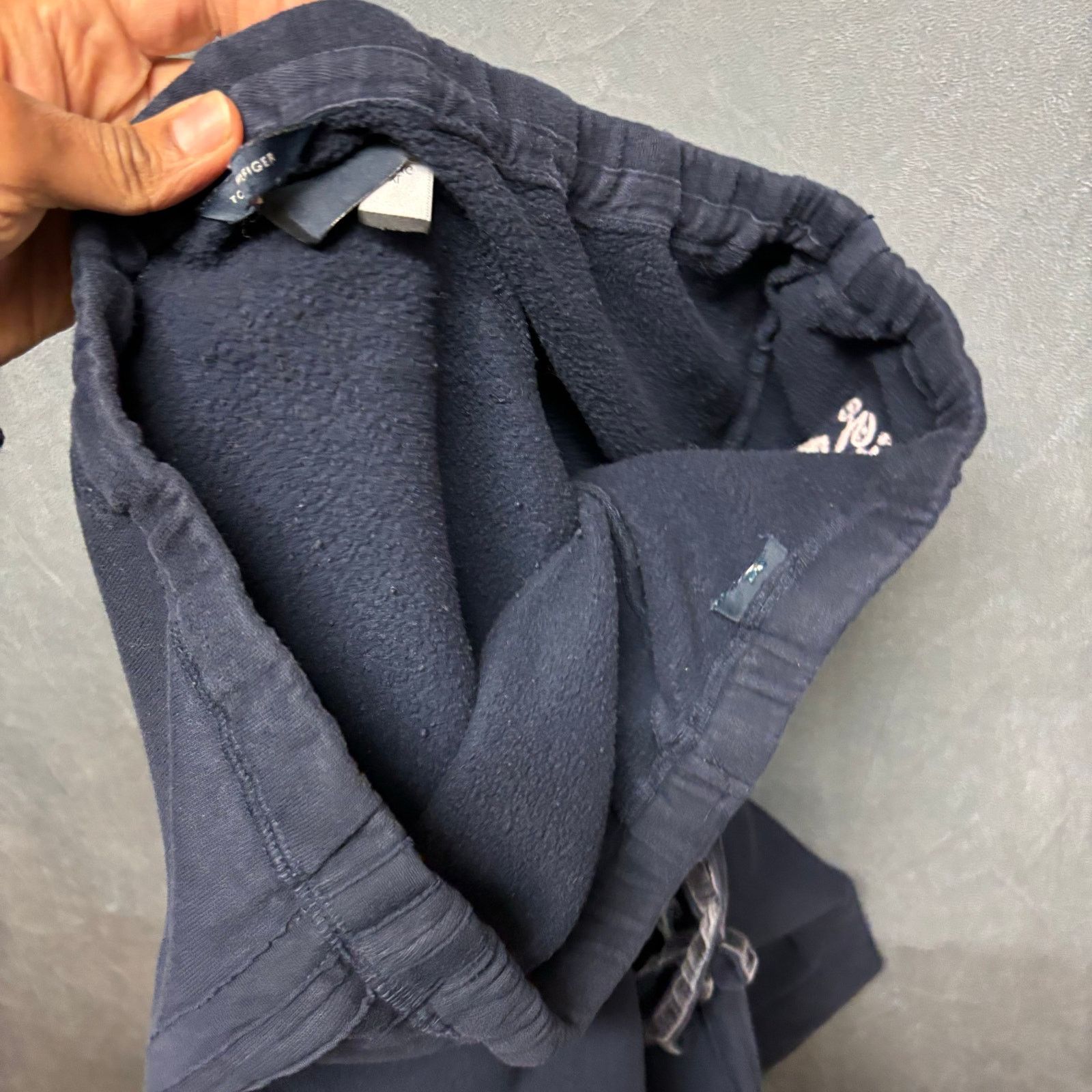 Tommy Hilfiger Vintage Tommy Hilfiger Sweatpants Drawstring Pull On Cozy Size 36" / US 14 / IT 50 - 11 Thumbnail