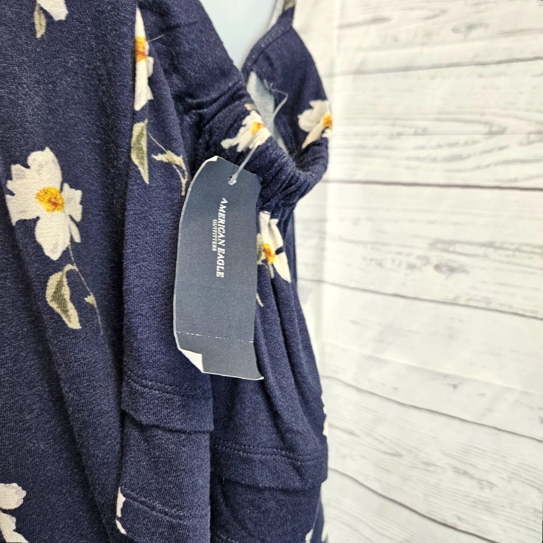 American Eagle Outfitters American Eagle Womens Blouse Short Sleeve Floral Cold Shoulder Size S Blue Crepe Top Size S / US 4 / IT 40 - 3 Thumbnail