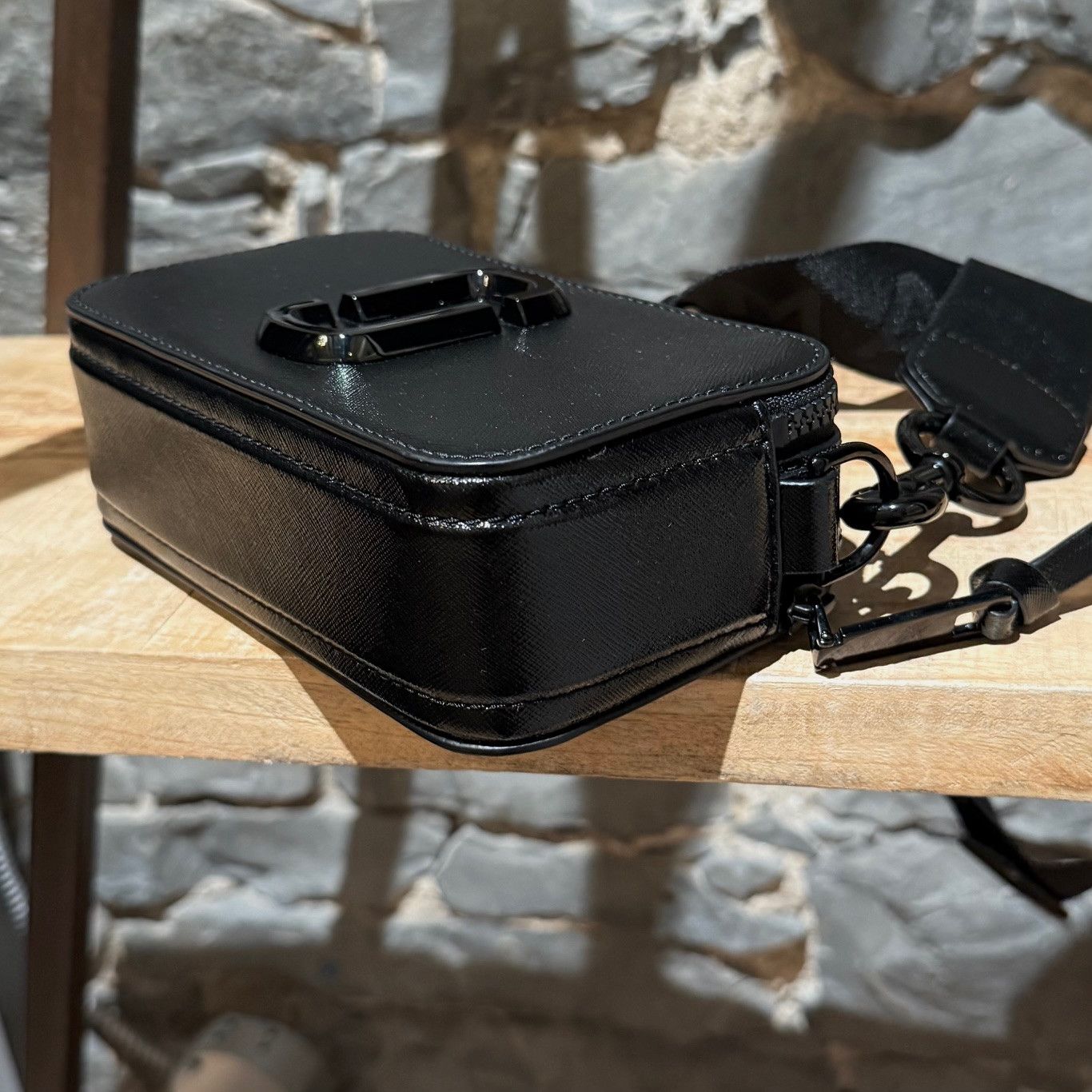 Marc Jacobs Marc Jacobs All Black Leather SnapShot Camera Bag Size ONE SIZE - 9 Thumbnail