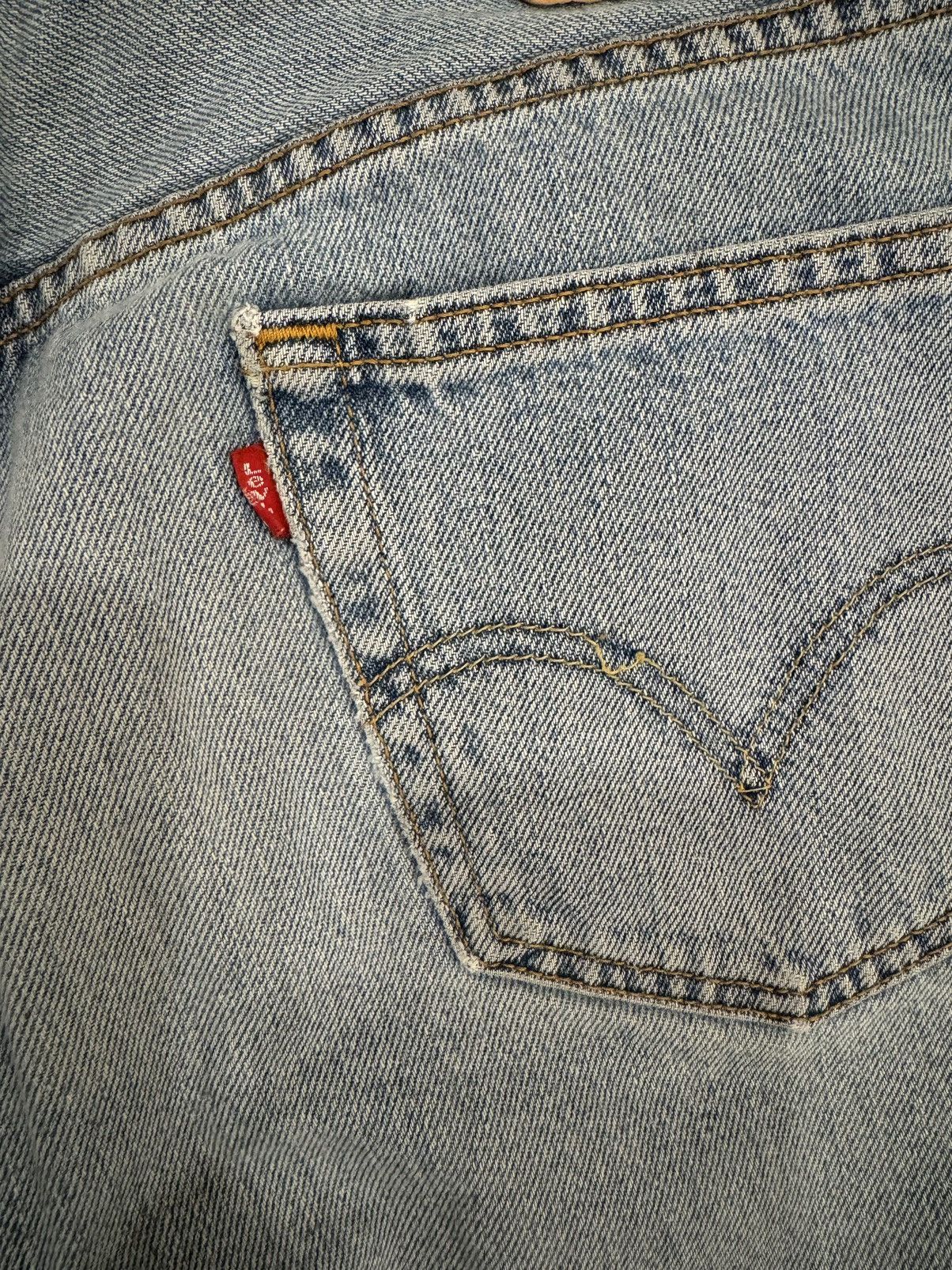 Levi's × Vintage Vintage distressed Levi 505 jeans Size US 34 / EU 50 - 8 Thumbnail