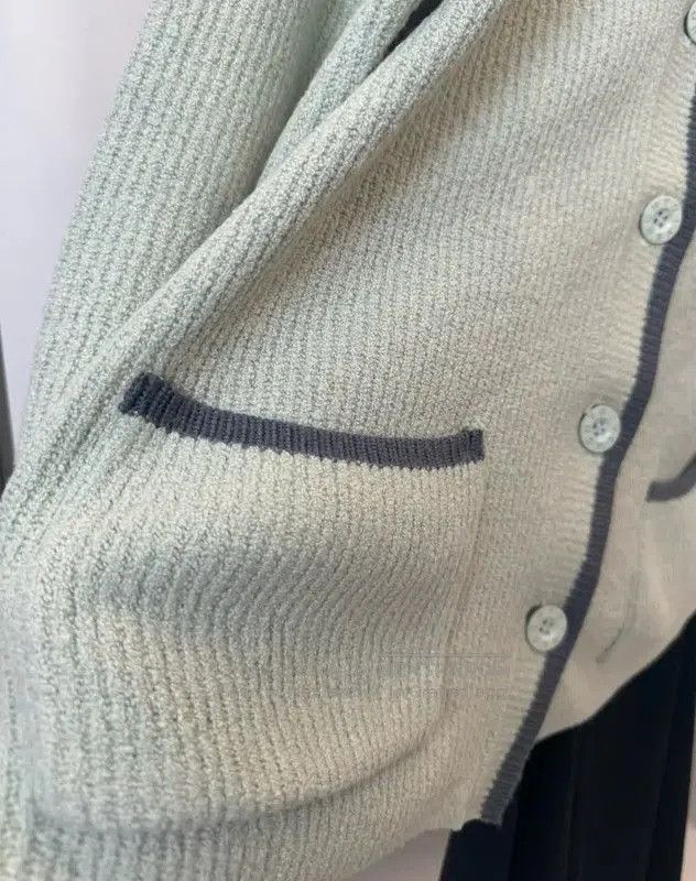 Givenchy Givenchy Light Green Wool Cardigan for Women . Size XXS / US 00 / IT 34 - 5 Thumbnail