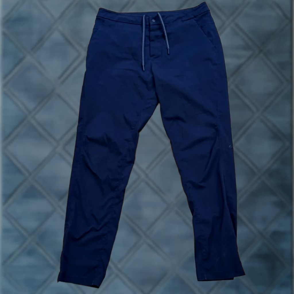 Lululemon Lululemon Men ABC Classic Fit 5 Pocket Pants Size 34 Regular Inseam 31 Blue Warpstreme Categoria: Pants Size US 34 / EU 50 - 1 Thumbnail