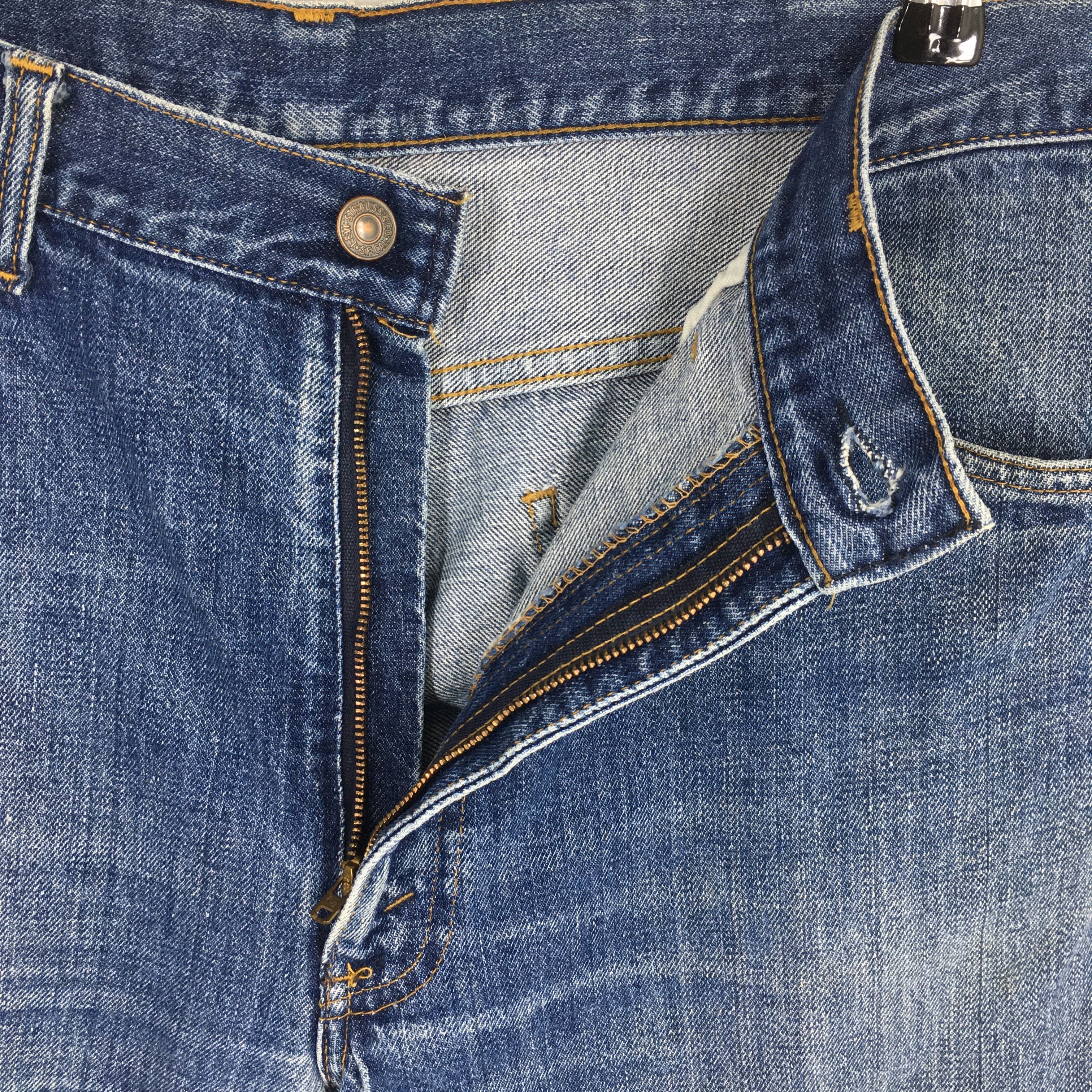 Levi's Size 35x30 Vintage Levi's 517 Bootcut Flare Jeans S355 Size US 35 - 6 Thumbnail