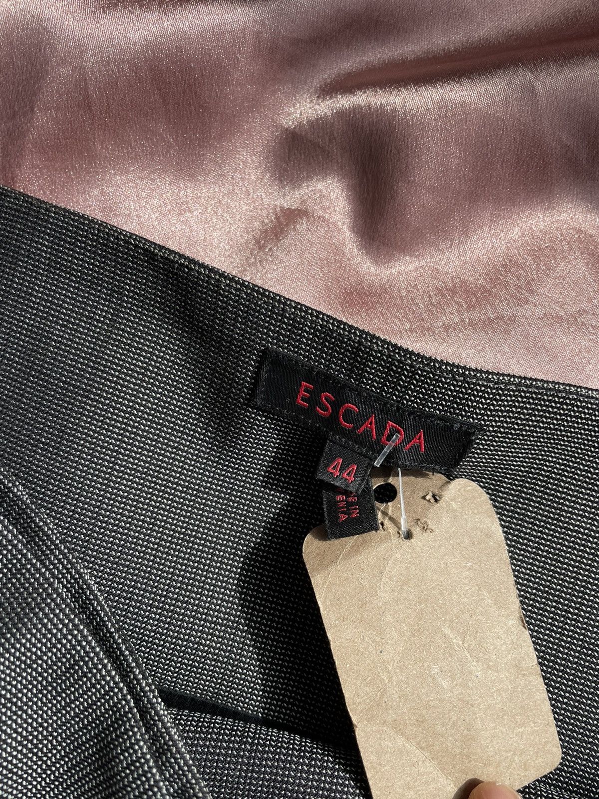 Escada Escada skirt Size 30" / US 8 / IT 44 - 13 Thumbnail