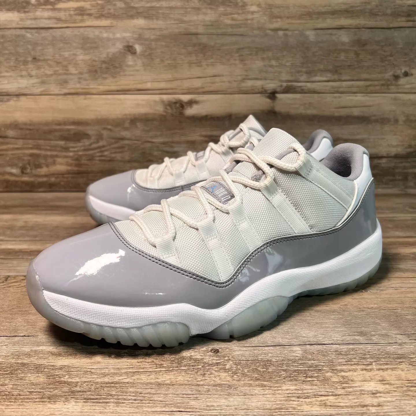 Nike Jordan AJ11 Low White/Grey 44 97 New AV2187-140 Size US 10 / EU 43 - 1 Thumbnail