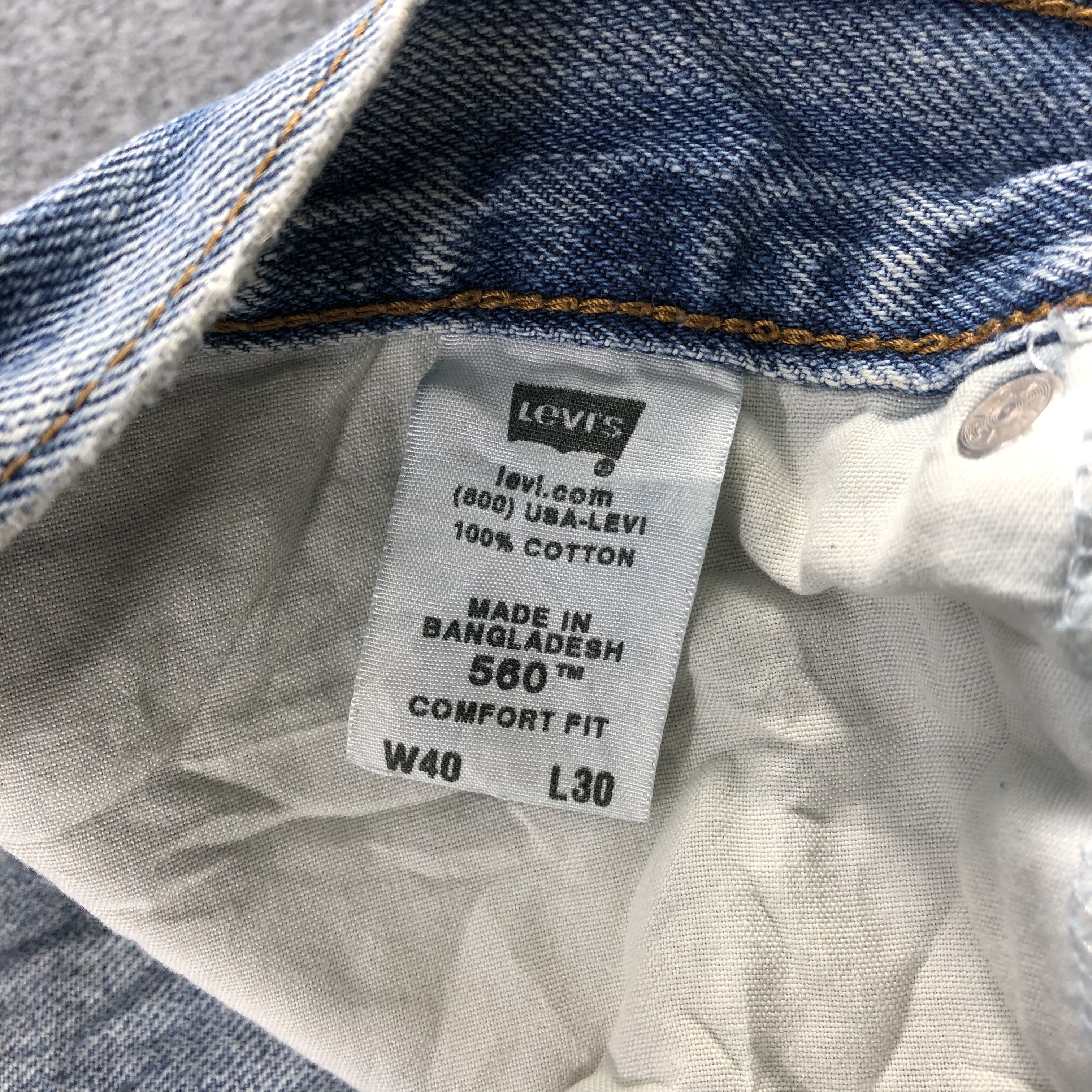 Levi's Light Washed Vintage Levis 560 Jeans Baggy Denim-J1107 Size US 40 / EU 56 - 10 Thumbnail