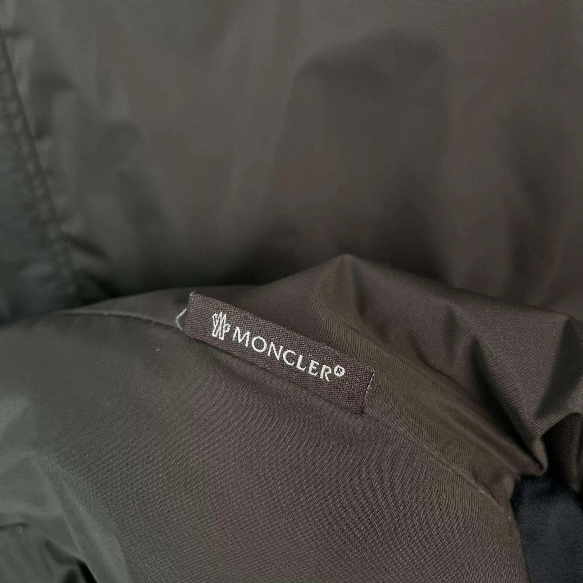 Moncler Moncler down coat 4 pattern Size US XL / EU 56 / 4 - 8 Thumbnail