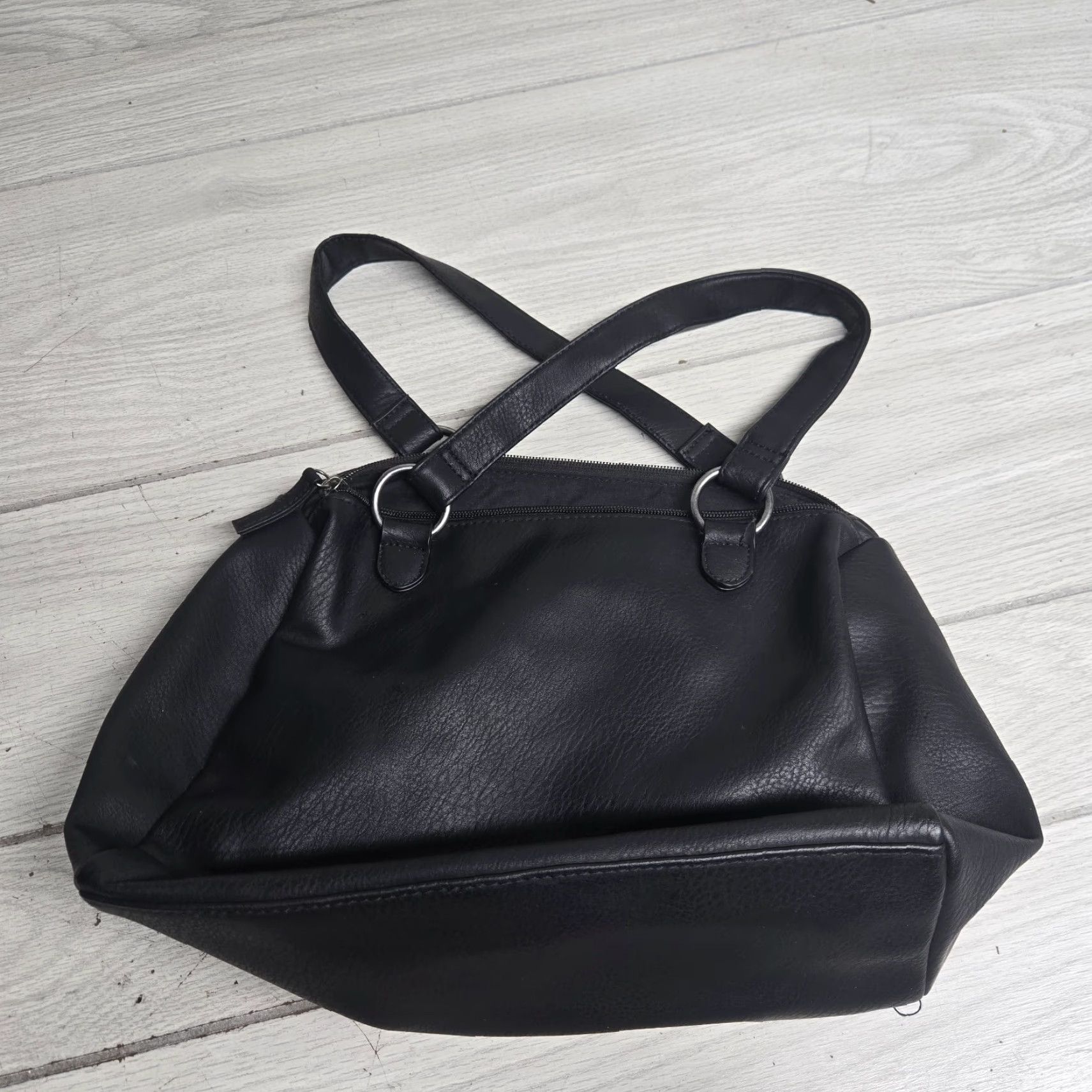 Vintage VINTAGE Cato Black Faux Leather Large Tote Shoulder Bag Purse with Tassel, Women Size ONE SIZE - 2 Thumbnail
