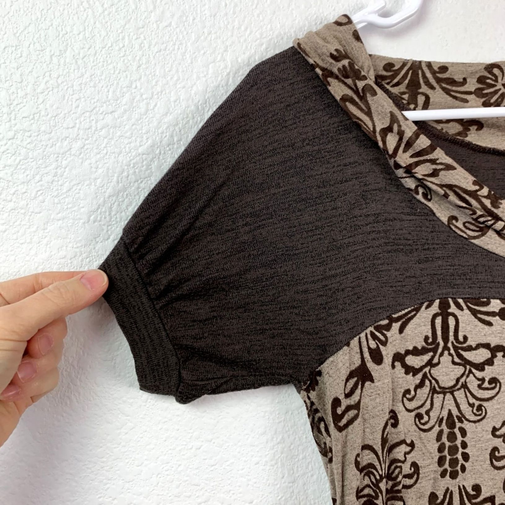 Vintage Y2K Daytrip Damask Cowl Neck Top Womens S Brown Short Sleeve Shirt Twilight Size S / US 4 / IT 40 - 2 Thumbnail