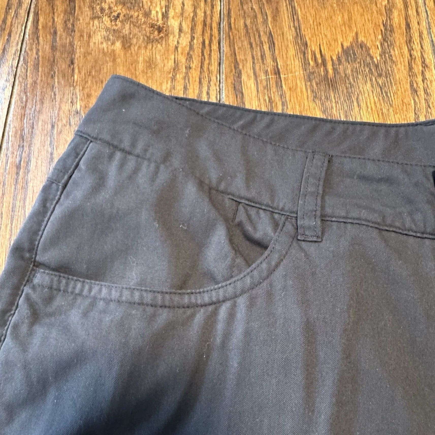 Vintage Rohan Dove Black Sentry Trousers Insect Shield 34S Pants 32x28 Khakis Flat Front 5-Pocket Regular Mens Vintage: No Size US 34 / EU 50 - 4 Thumbnail