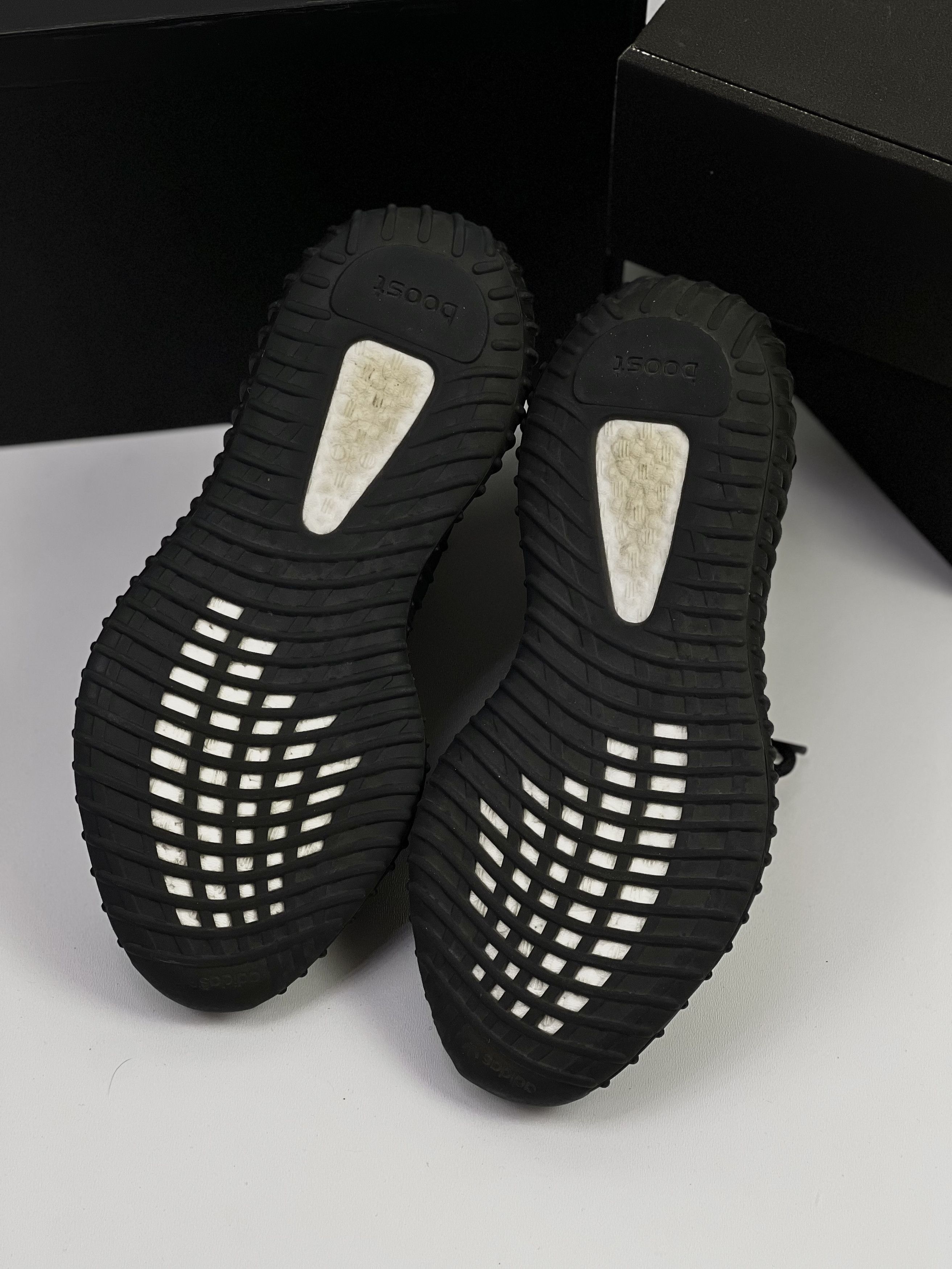 Adidas × Kanye West Adidas Yeezy Boost 350 V2 `Mono Cinder` Size US 8 / EU 41 - 7 Thumbnail