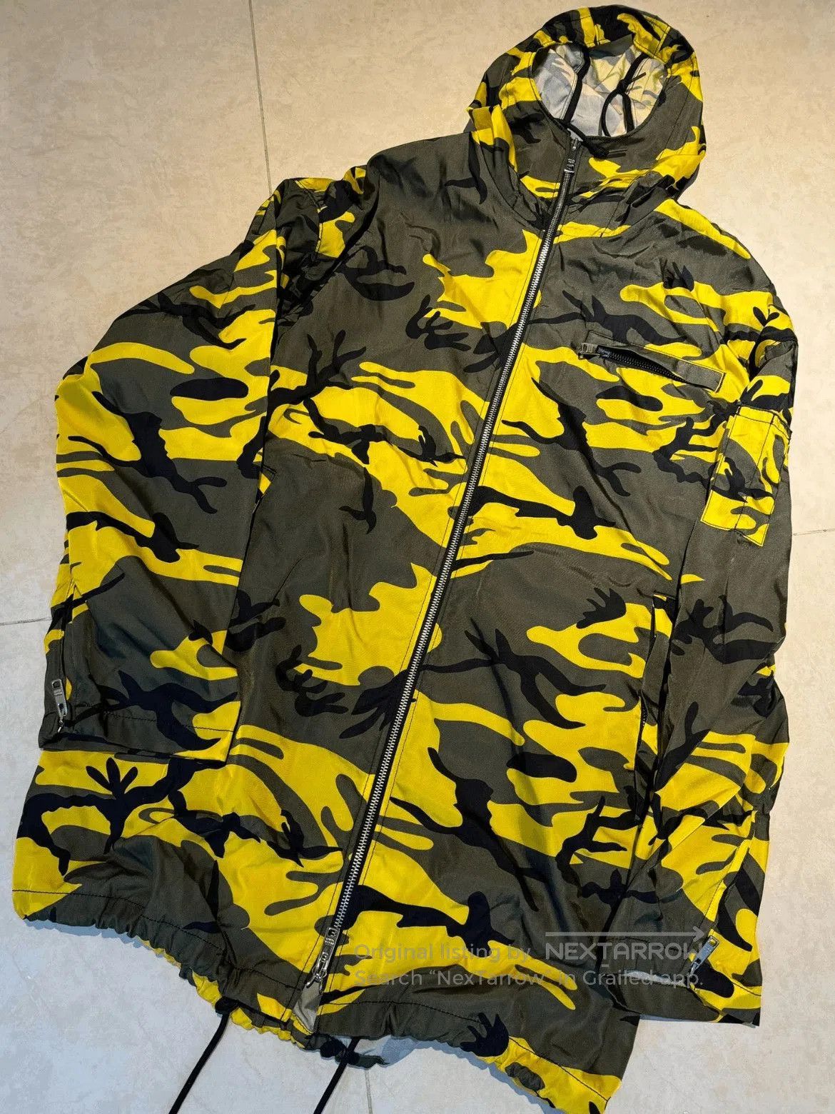 Prada Prada Camo Print Parka. Size US M / EU 48-50 / 2 - 1 Thumbnail