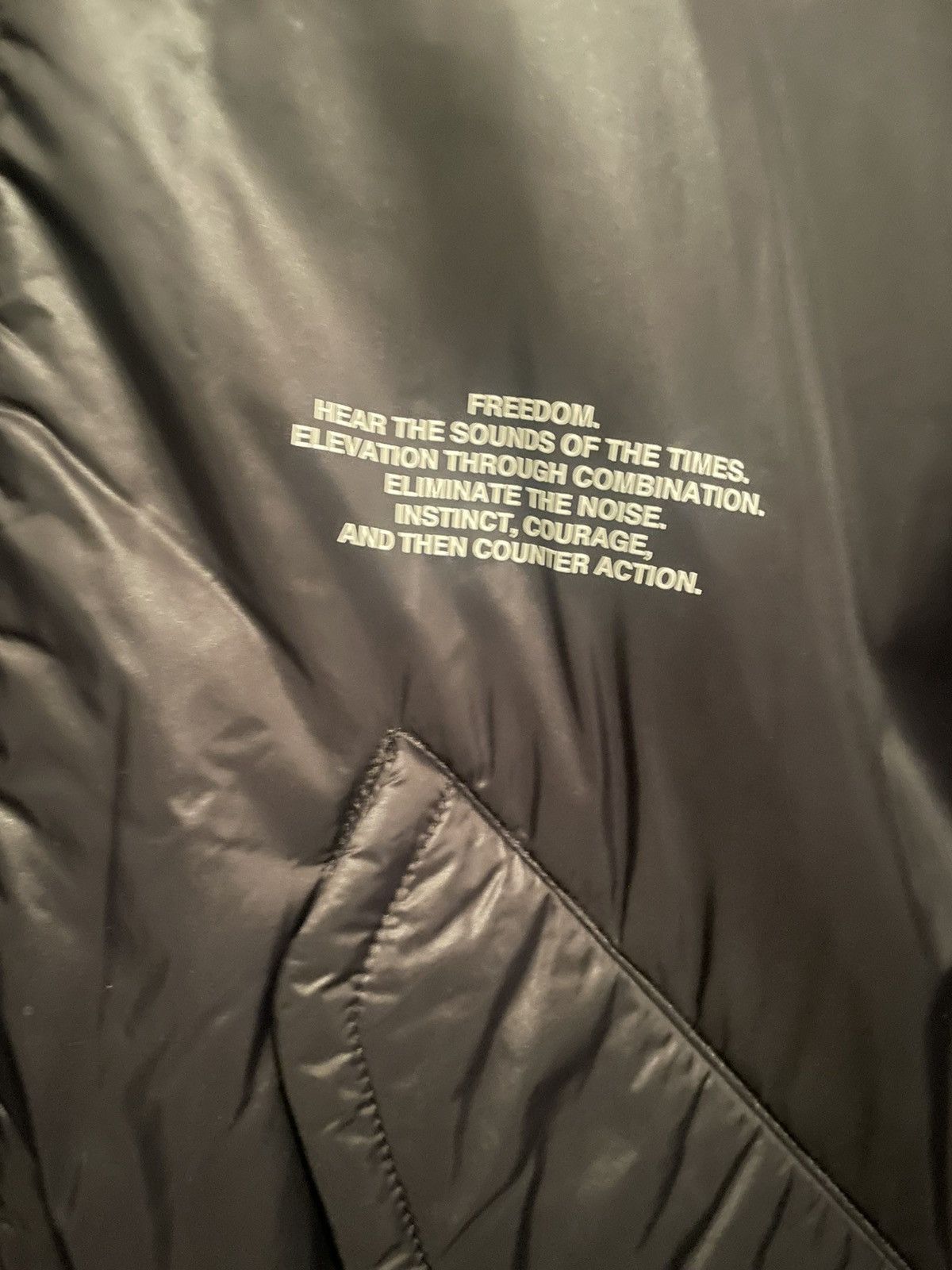 GU × Undercover Undercover x GU Padded Flower Parka Size M Size US M / EU 48-50 / 2 - 3 Thumbnail
