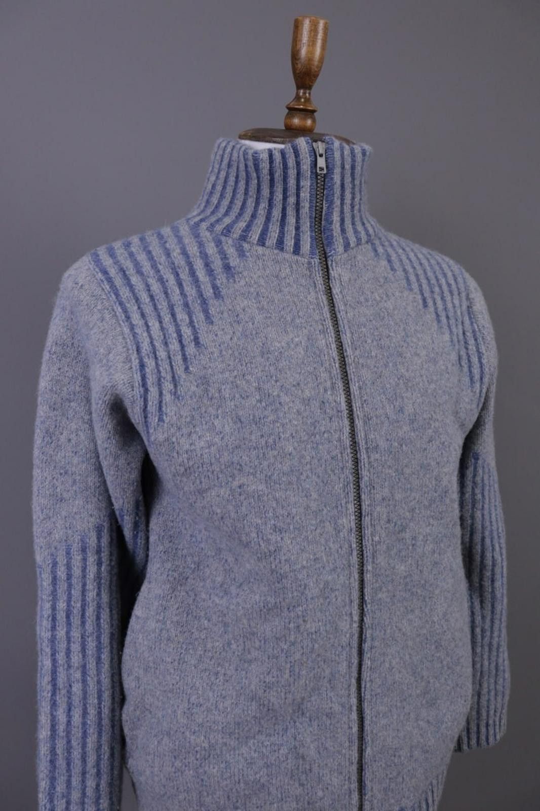 Johnstons Of Elgin Vintage Johnsotns Of Elgin Zipped Sweater Jacket Size S Size US S / EU 44-46 / 1 - 4 Thumbnail