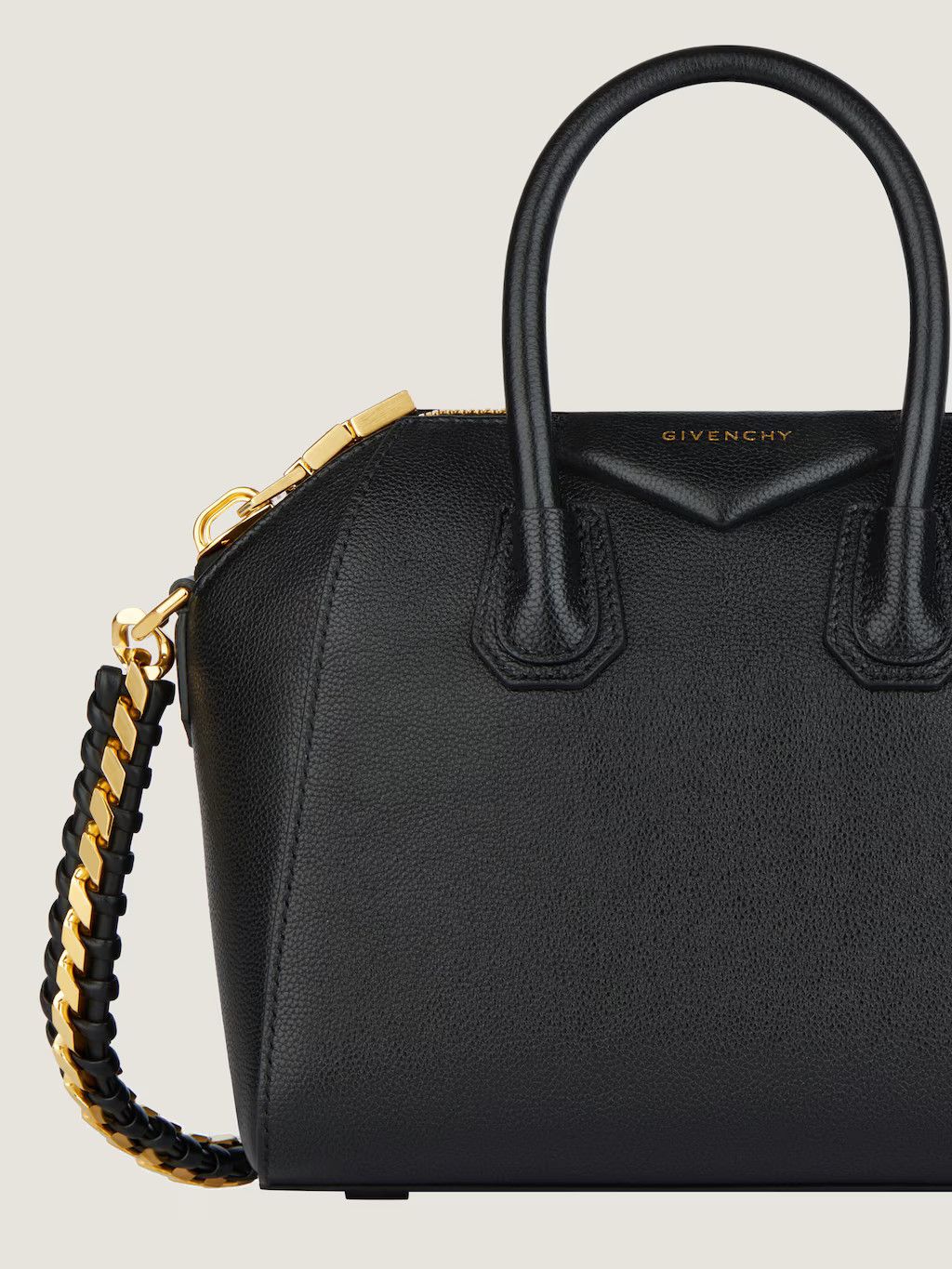 Givenchy o1w1db10126 Size: One Size / Bag in Black Size ONE SIZE - 6 Thumbnail