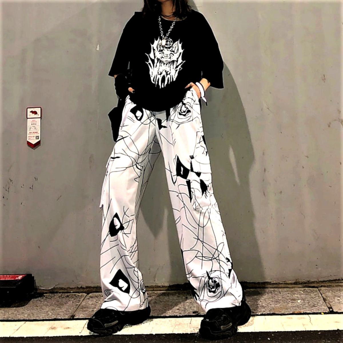 Designer × Japanese Brand Punk Hippie Goth Abstract Wide Leg Cargo Pants Unique Size US 28 / EU 44 - 2 Thumbnail