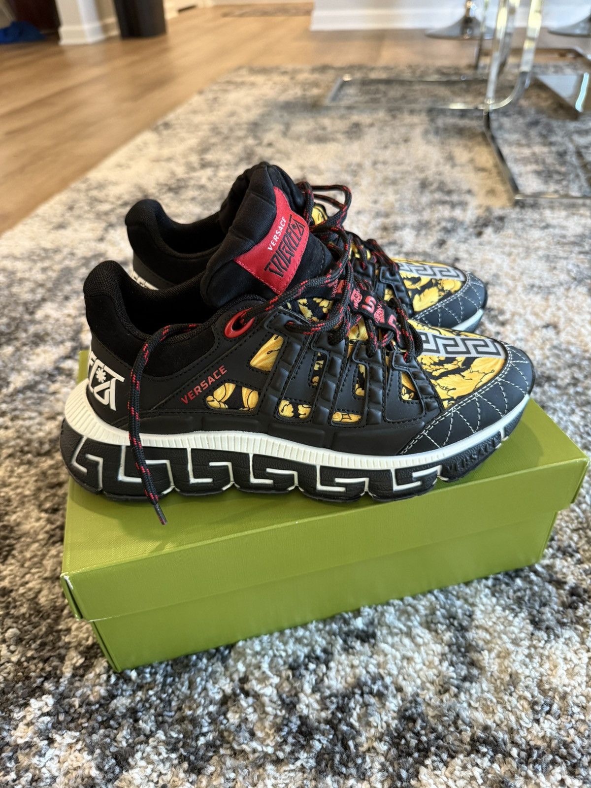 Versace Versace Trigreca Oro-Nero Sneakers – Brand New – No Box Size US 7 / IT 37 - 2 Thumbnail