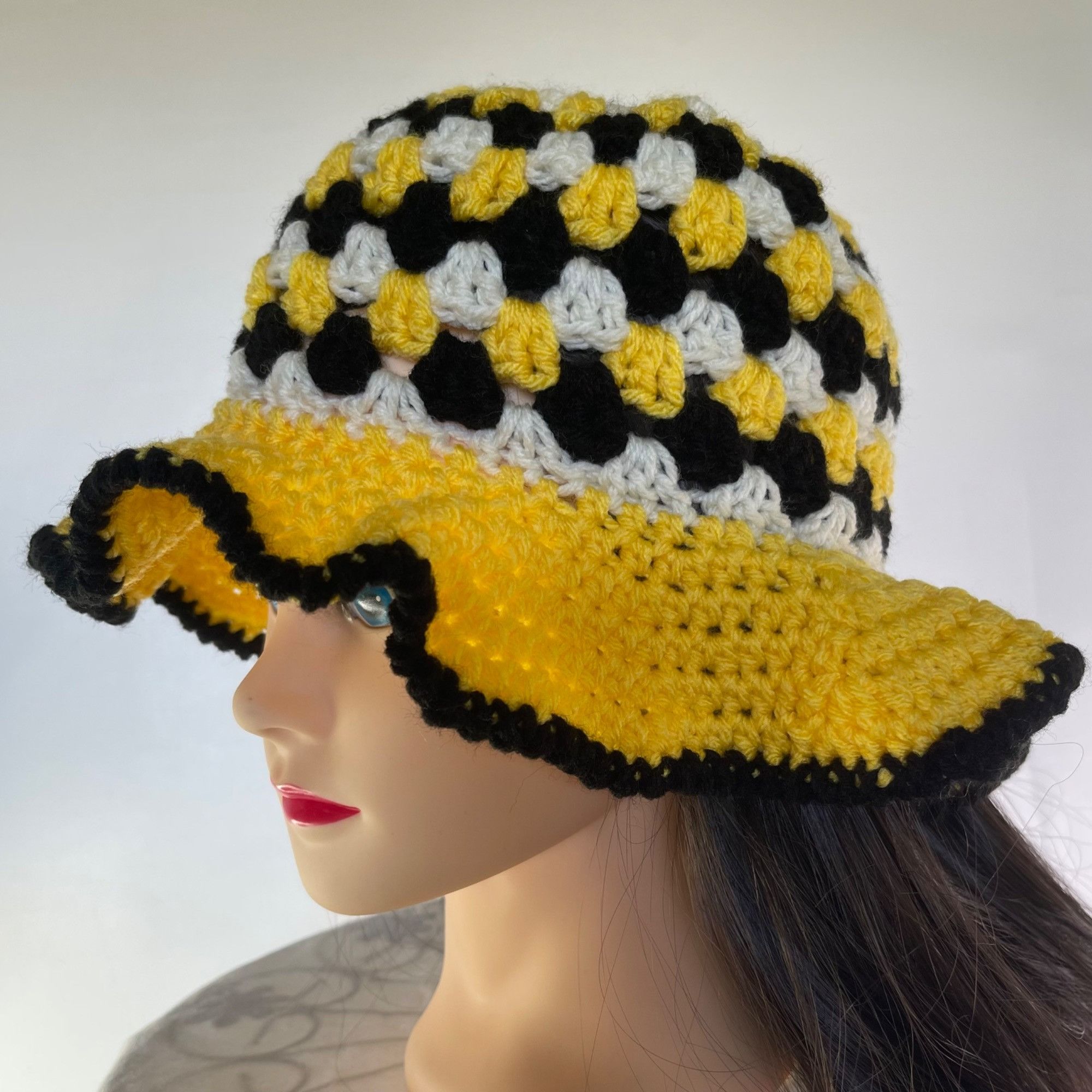 Handmade Crochet Bucket Hat Granny Square Pattern Black Yellow Off-Wh Size ONE SIZE - 2 Thumbnail
