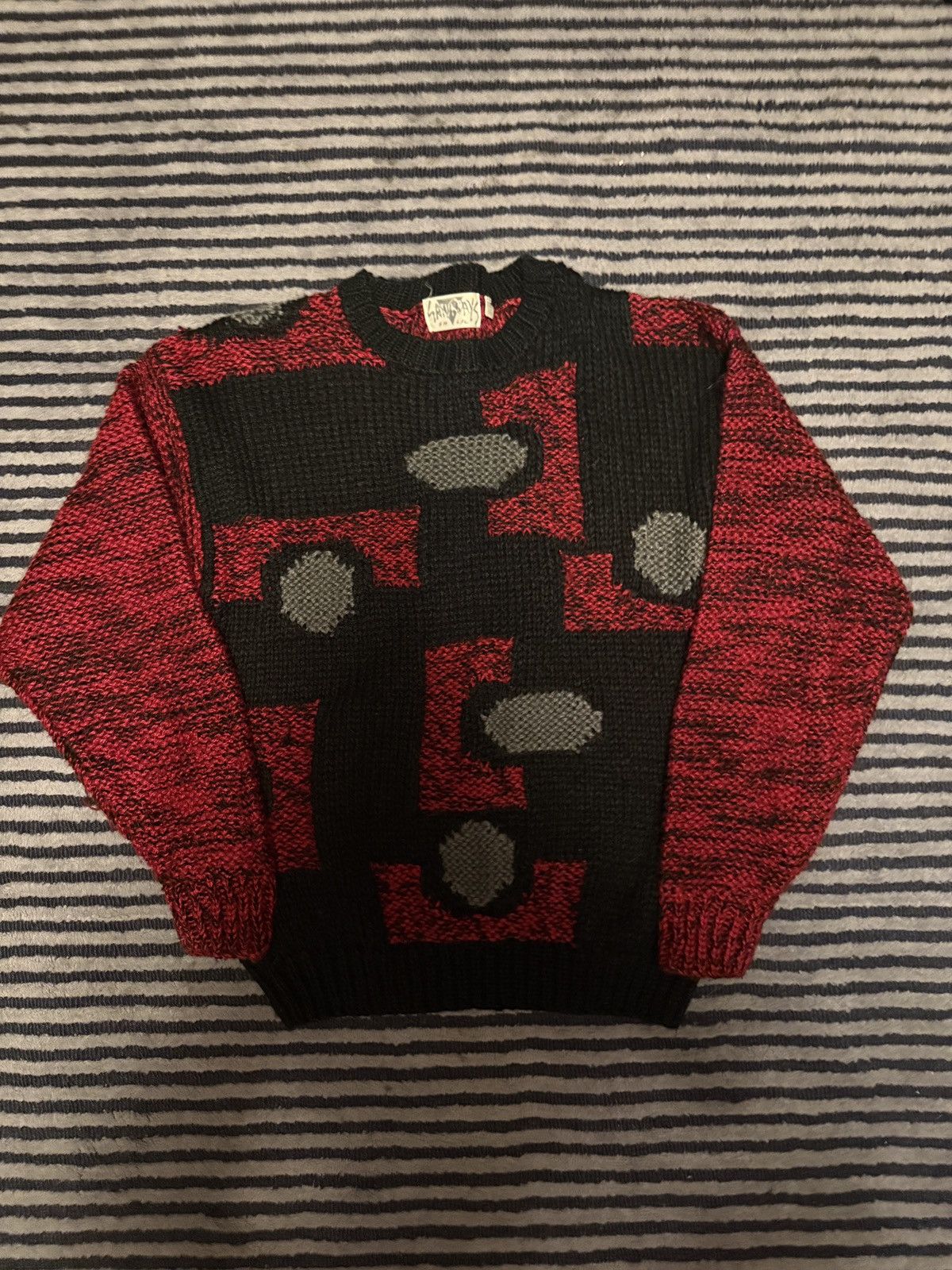 Vintage saturdays black n red knit Size US M / EU 48-50 / 2 - 1 Thumbnail