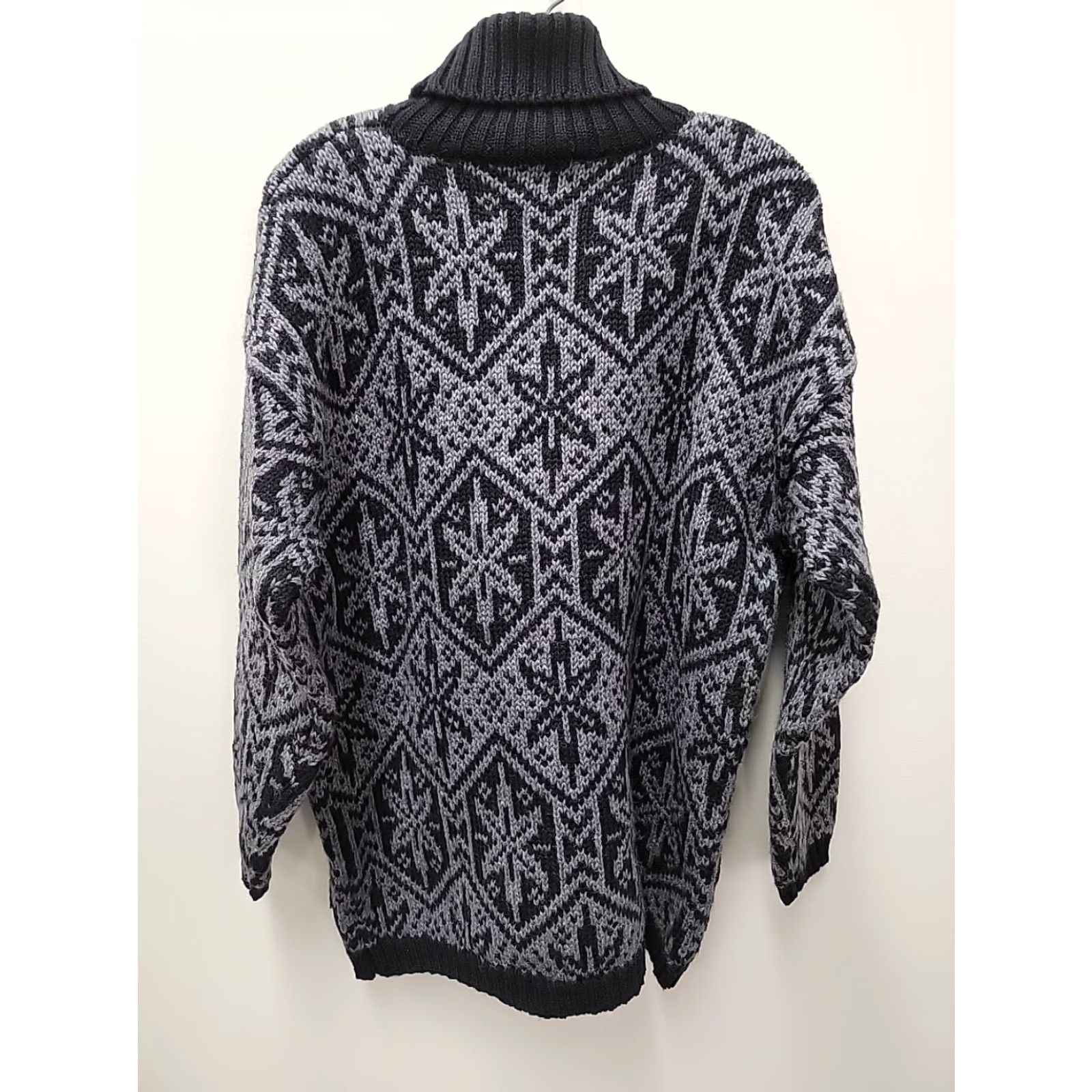 Gap VINTAGE Gap NWT Mens Medium Black Wool Turtleneck Pullover Sweater Snowflake Size US M / EU 48-50 / 2 - 2 Thumbnail