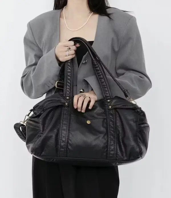 image of Leather Tote Bag Large Capacity in Black, Women's
