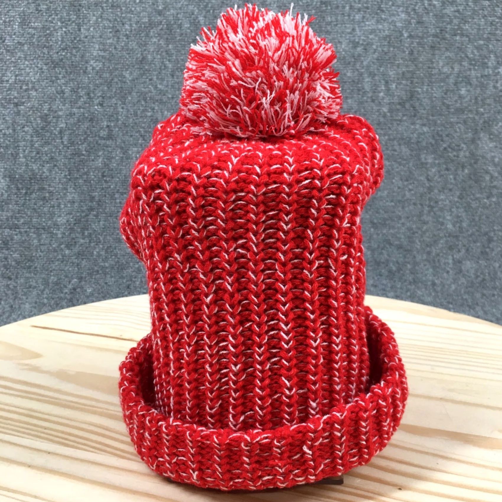 Vintage Womens Red Knitted Beanie Hat One Size AARP Minnesota Winter Pompom Cuffed Size ONE SIZE - 6 Thumbnail