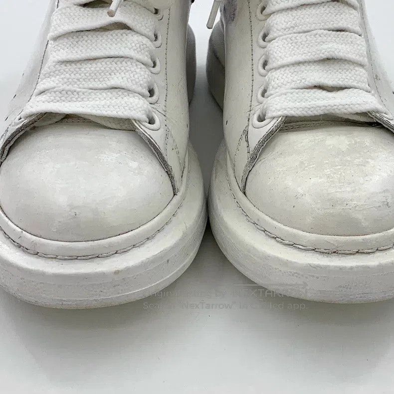 Alexander McQueen Alexander Mcqueen White and black tailed casual flat sneak Size US 6 / IT 36 - 8 Thumbnail