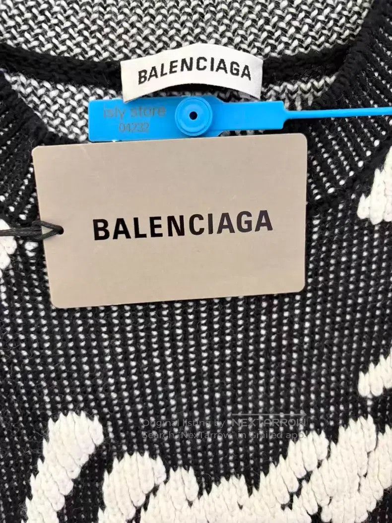 Balenciaga Balenciaga Graffiti Script Logo Round Neck Knitwear Size US S / EU 44-46 / 1 - 4 Thumbnail