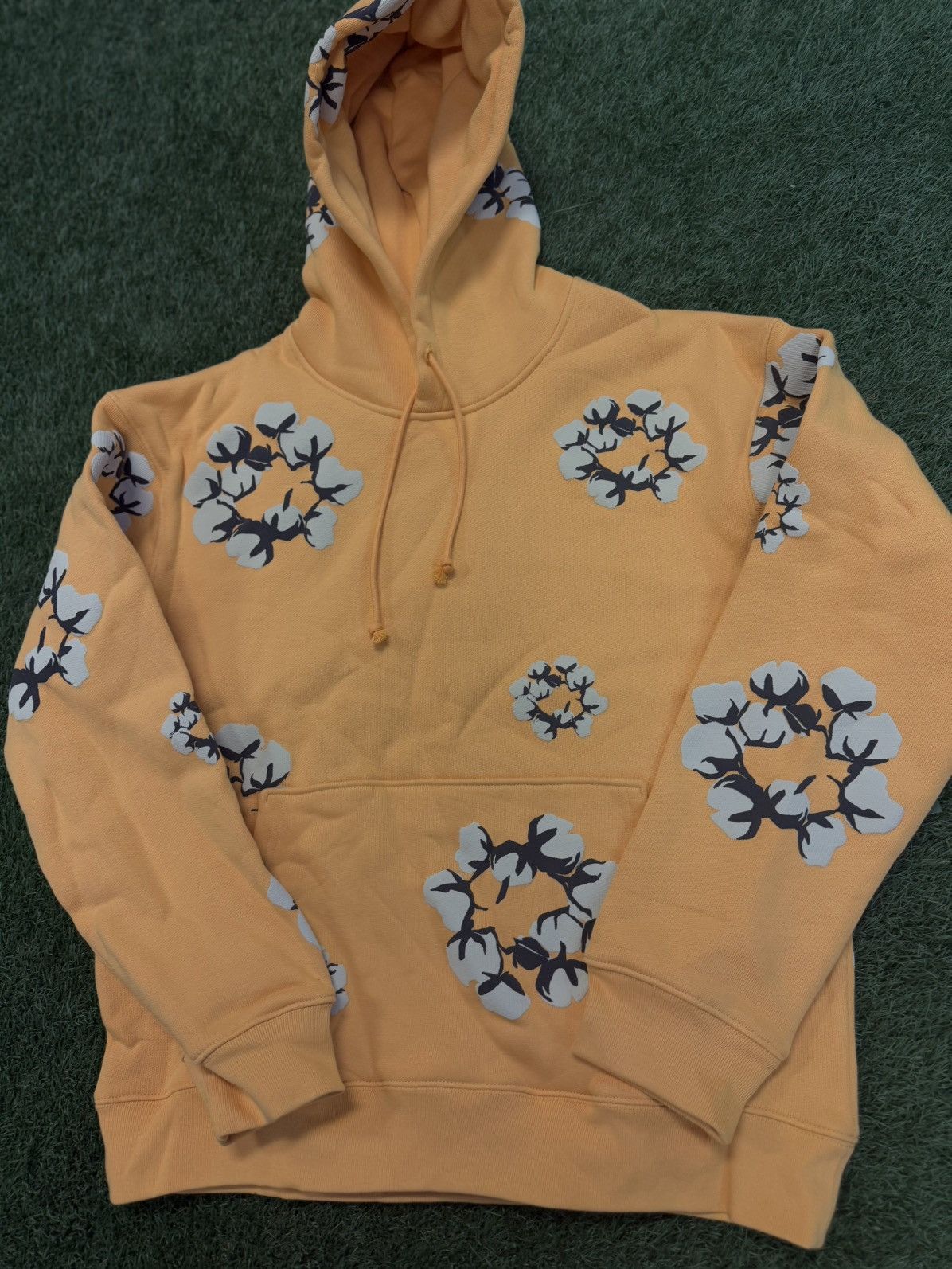 Cactus Plant Flea Market × DENIM TEARS Denim Tears x CPFM Cotton Wreath Hoodie Size M (NEW) Size US M / EU 48-50 / 2 - 2 Thumbnail