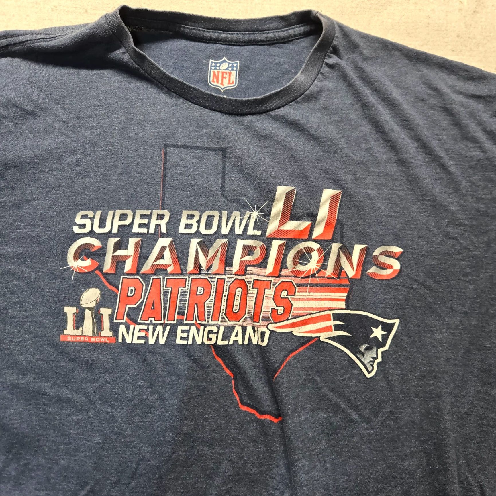 NFL New England Patriots NFL Tee Shirt Adult XL Blue Logo Shirt Football 90s Dynasty Mens Size US XL / EU 56 / 4 - 2 Thumbnail