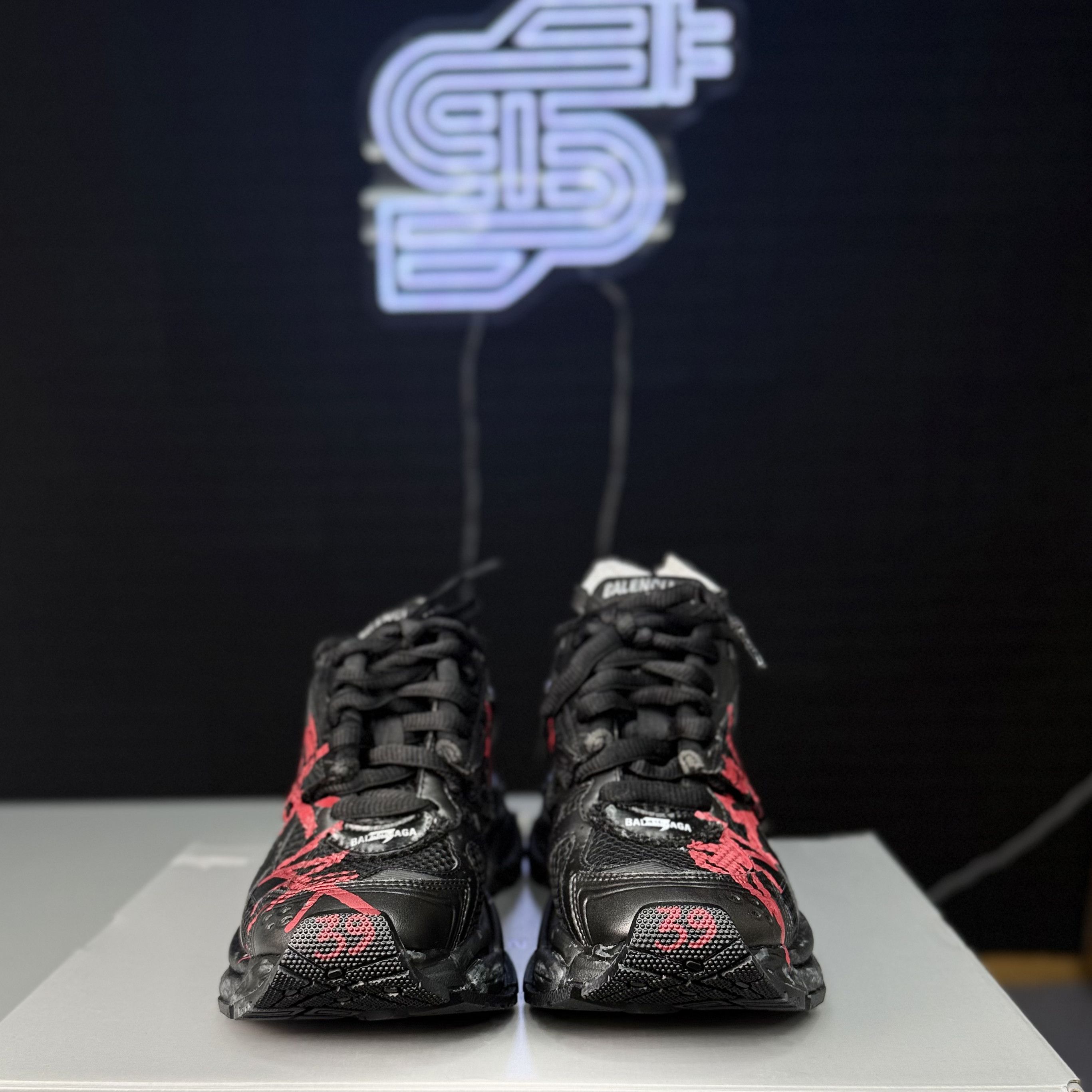 Balenciaga Balenciaga Runner Black Graffiti Size US 6 / EU 39 - 5 Thumbnail