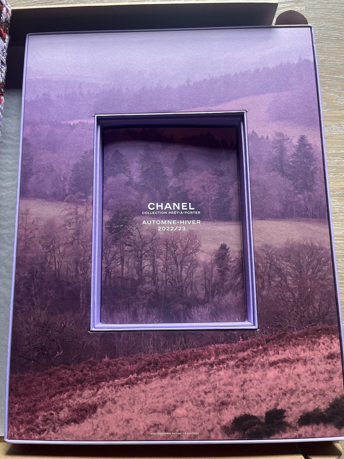 Chanel Chanel runway invite Size ONE SIZE - 2 Thumbnail