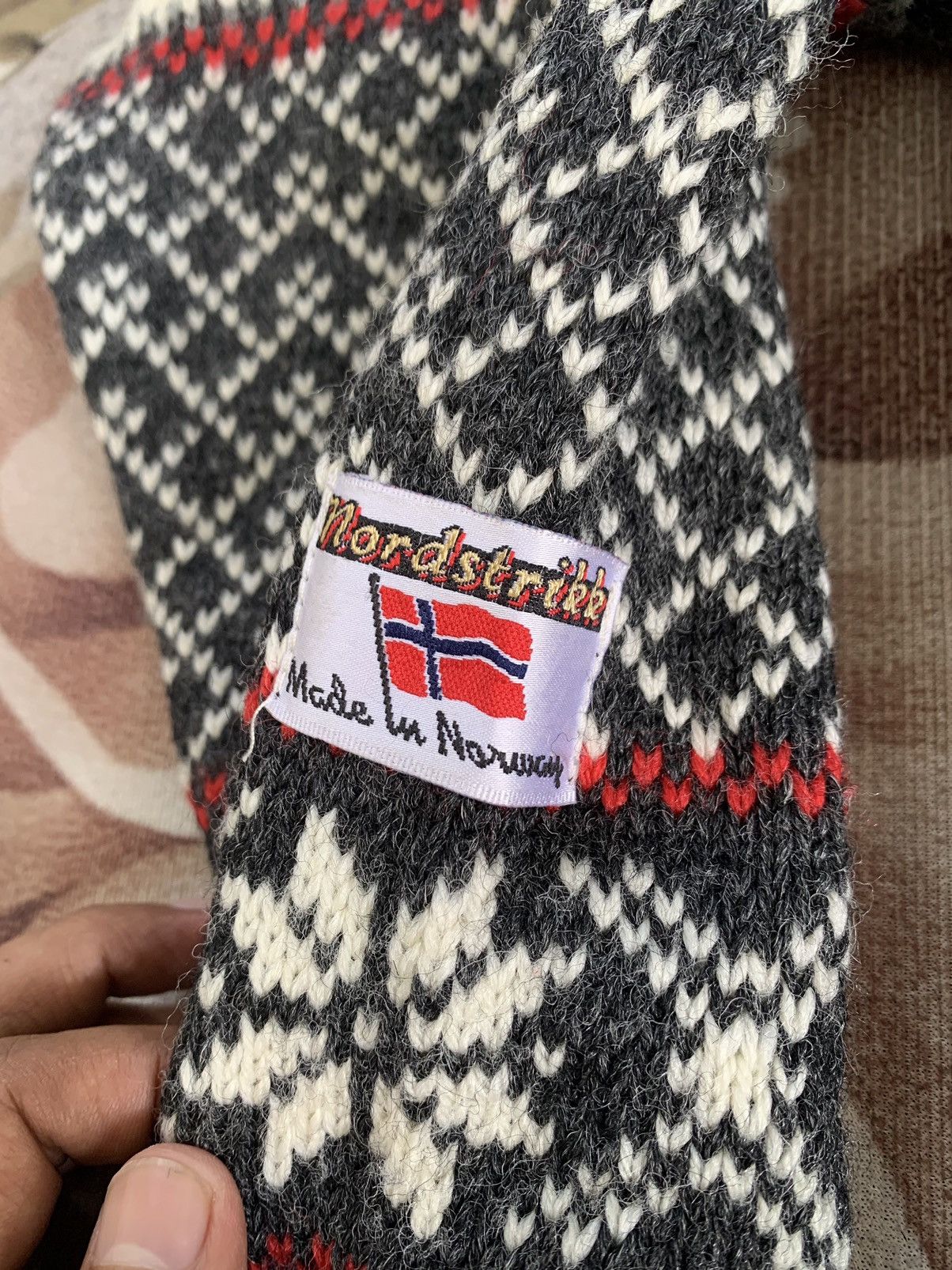 Art Comes First Nordstrikk Art Pattern Knit Sweater Jacket Made in Norway Size US S / EU 44-46 / 1 - 6 Thumbnail