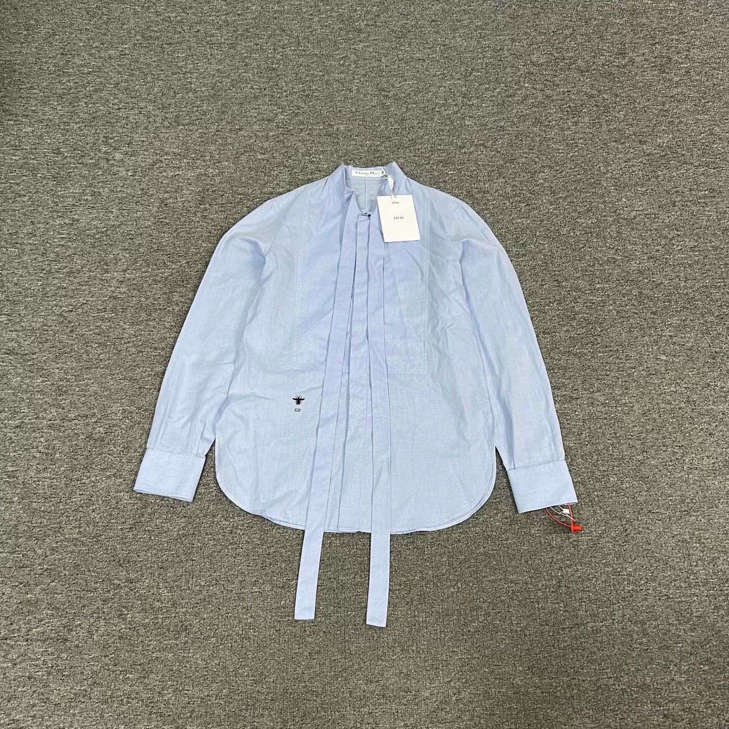 Dior Dior New Embroidered Bee Logo Blue Ribbon Shirt Size XS / US 0-2 / IT 36-38 - 1 Thumbnail