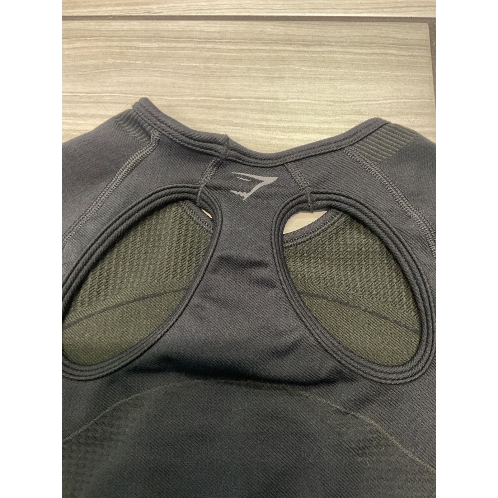 Gymshark Gymshark Black Seamless Open Back Crop Top Size XS / US 0-2 / IT 36-38 - 4 Thumbnail