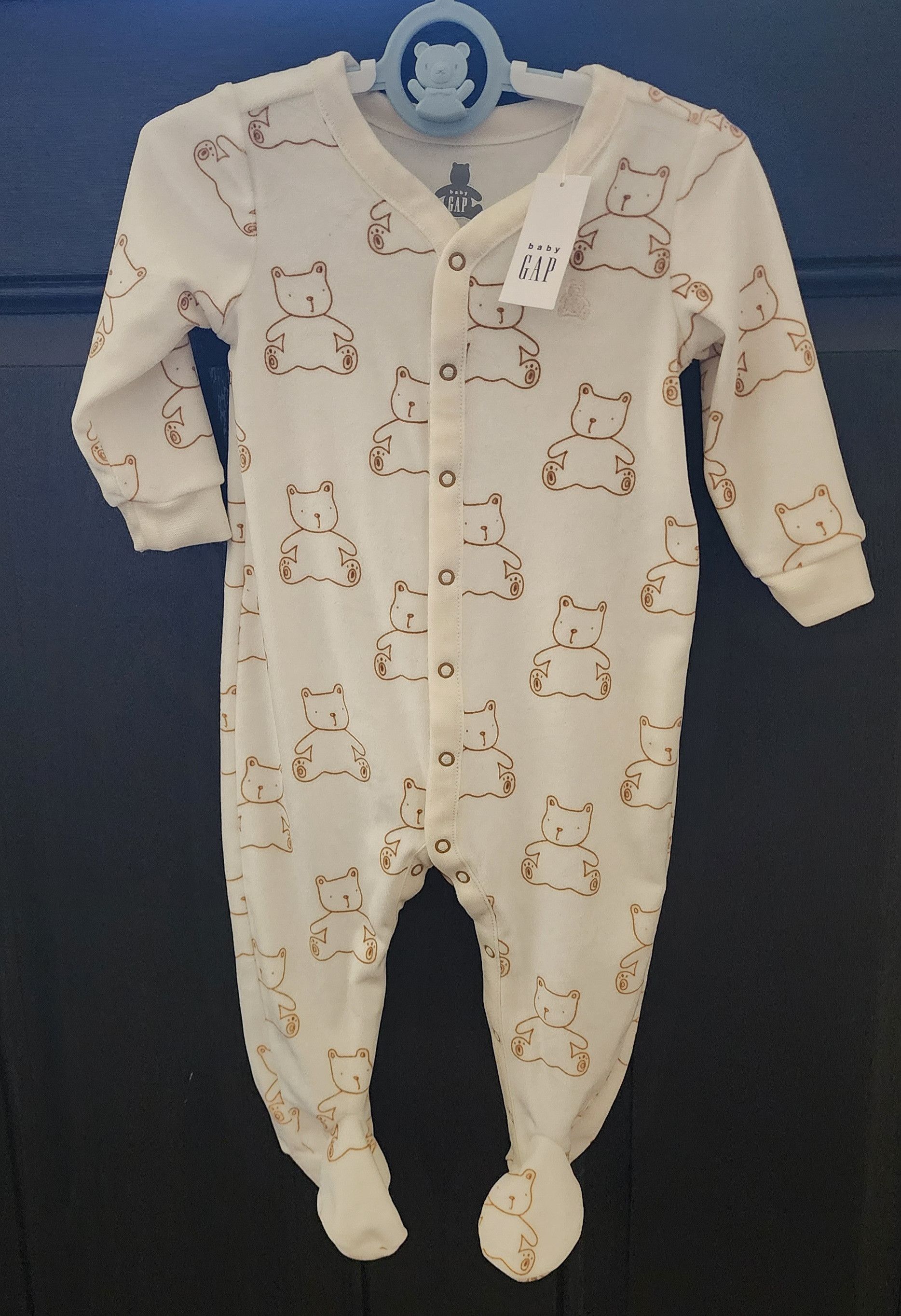 Gap NWT Baby Velour Print Footed One-Piece Ivory 6-9 Months Size XXS / US 00 / IT 34 - 1 Thumbnail