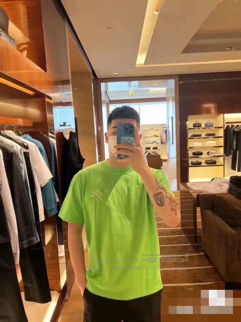 Louis Vuitton Louis Vuitton Green pin embroidered logo knit half-sleeve Size US XL / EU 56 / 4 - 1 Thumbnail