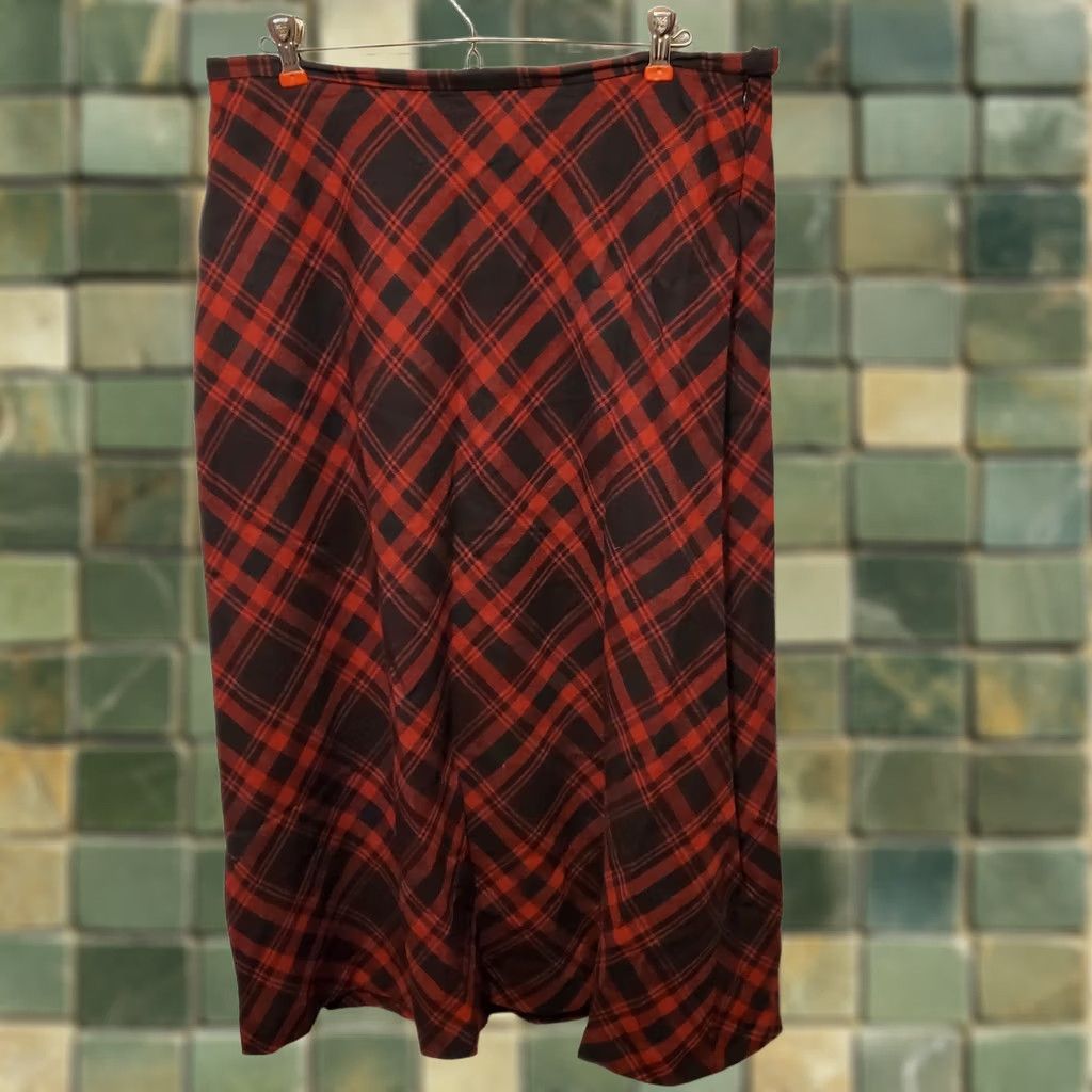 Charter Club VINTAGE Charter Club Skirt 12P Petite Wool Plaid Maxi Red Black Holiday A-Line Womens Skirt Christmas 90s Festive Size 34" / US 12 / IT 48 - 1 Thumbnail