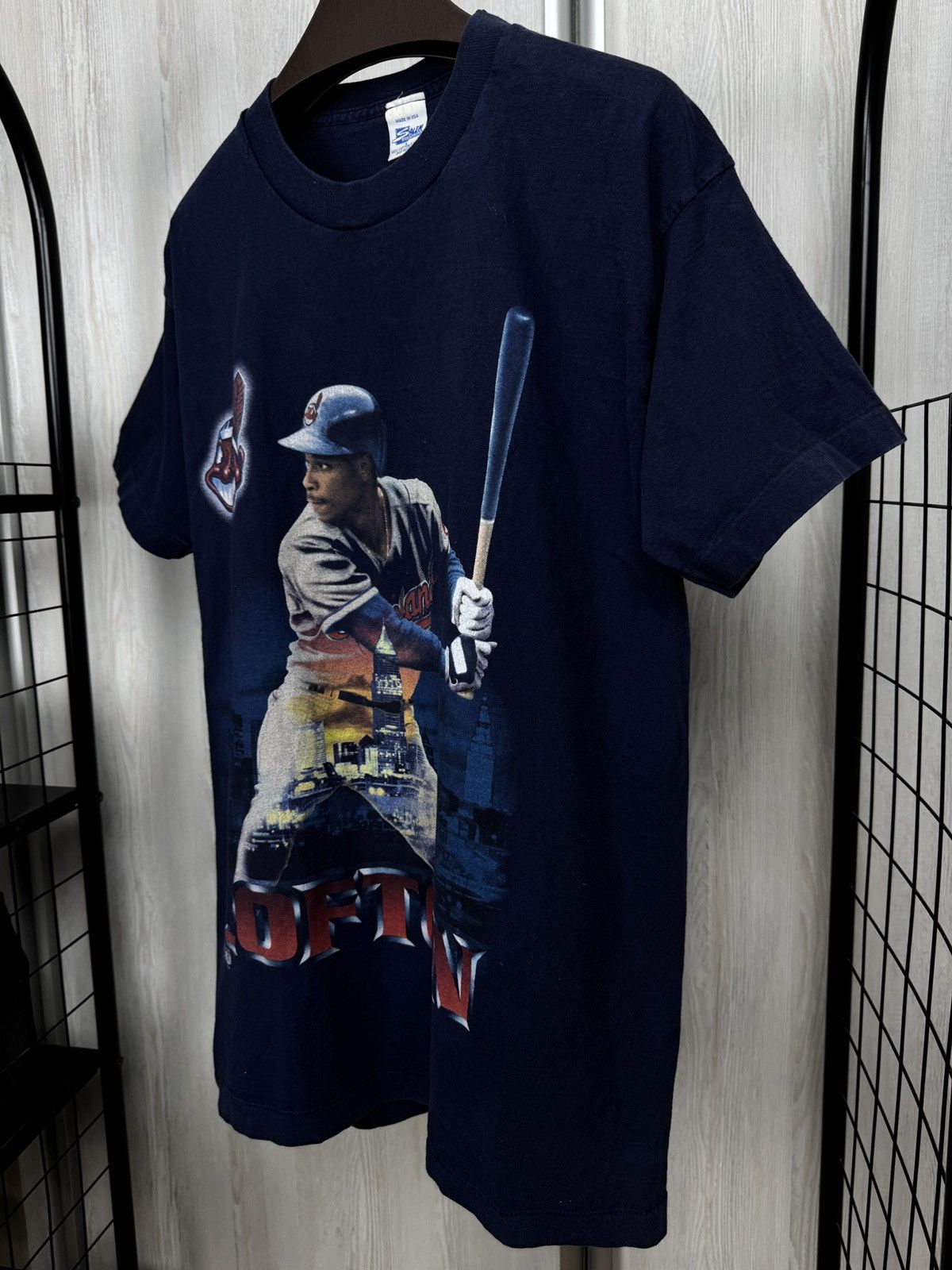 Salem Sportswear Vintage 1995 Kenny Lofton Cleveland Indians Salem USA Tee Size US L / EU 52-54 / 3 - 3 Thumbnail