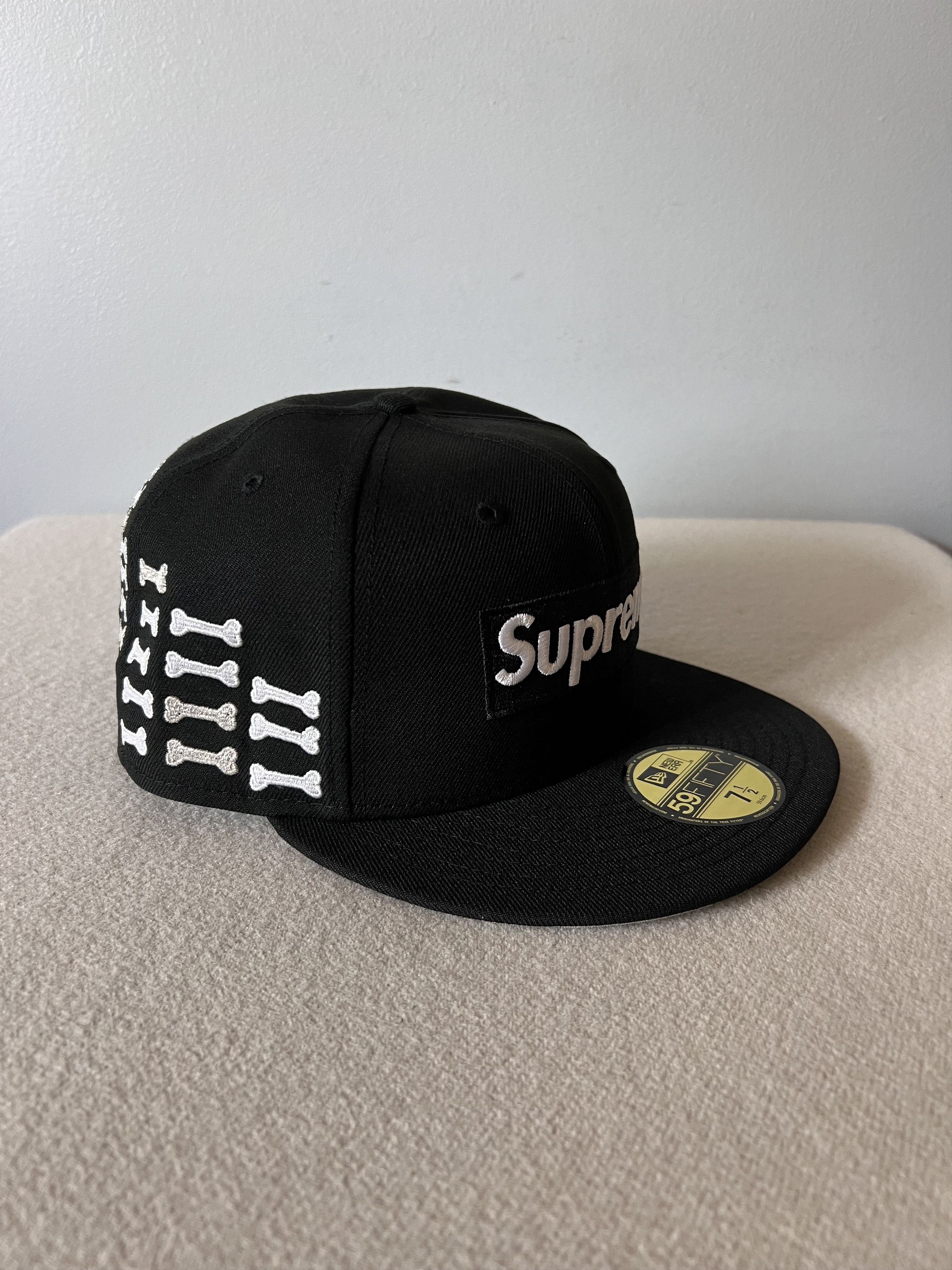 New Era × Supreme Supreme AW14 New Era Tonal Box Logo Fitted