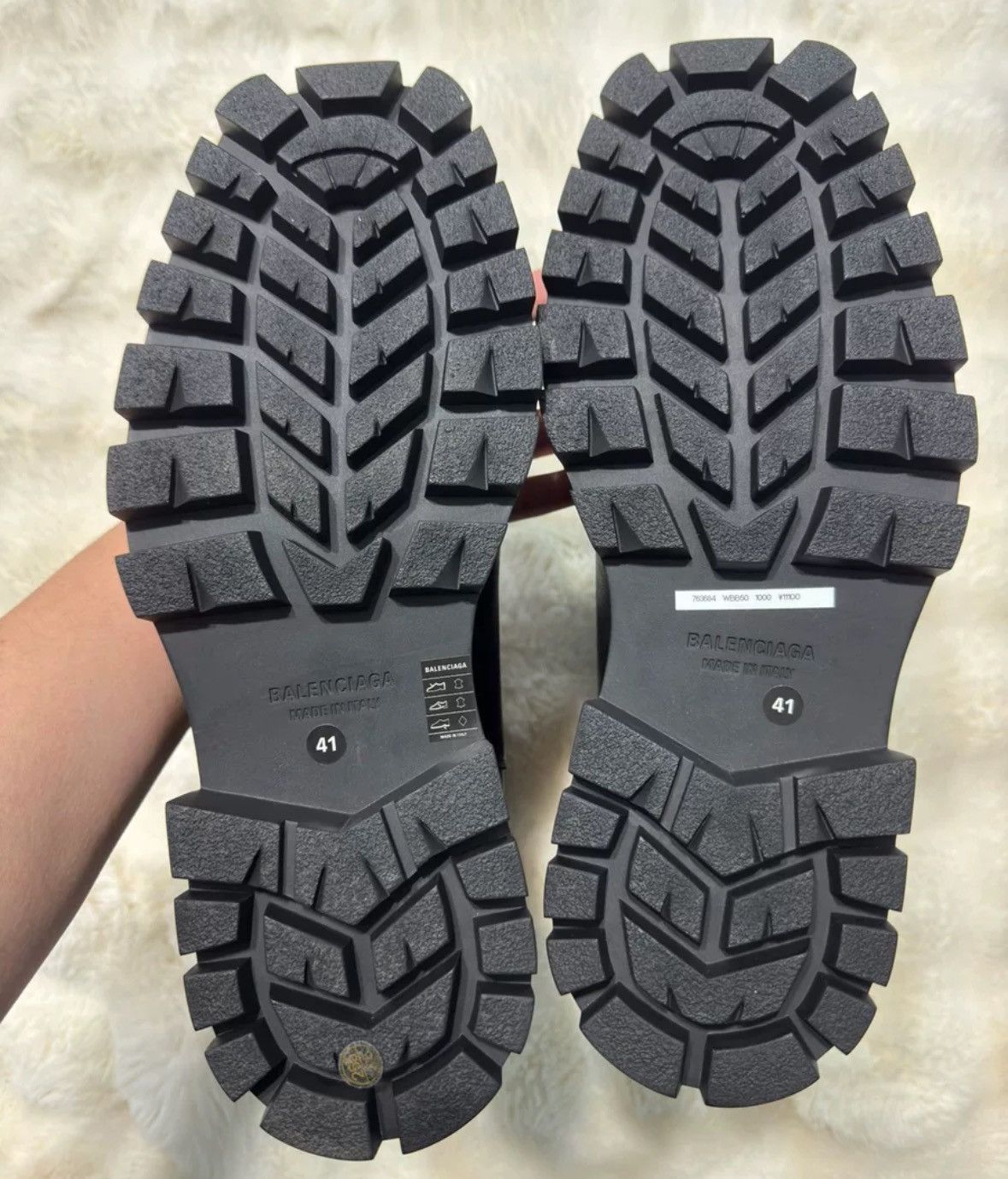Balenciaga Balenciaga's brand new rhinoceros boots Size US 9 / EU 42 - 4 Thumbnail