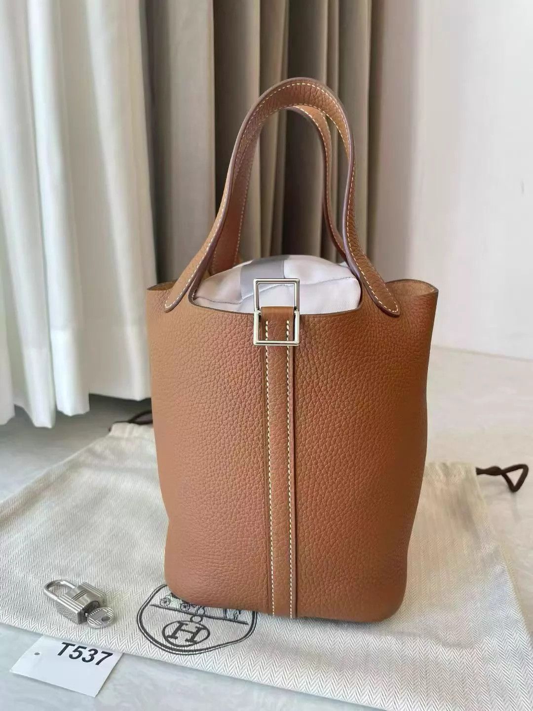Hermes Hermès Picotin 18 Taupe New Y Stamp Dust Bag Key T537 Size ONE SIZE - 3 Thumbnail