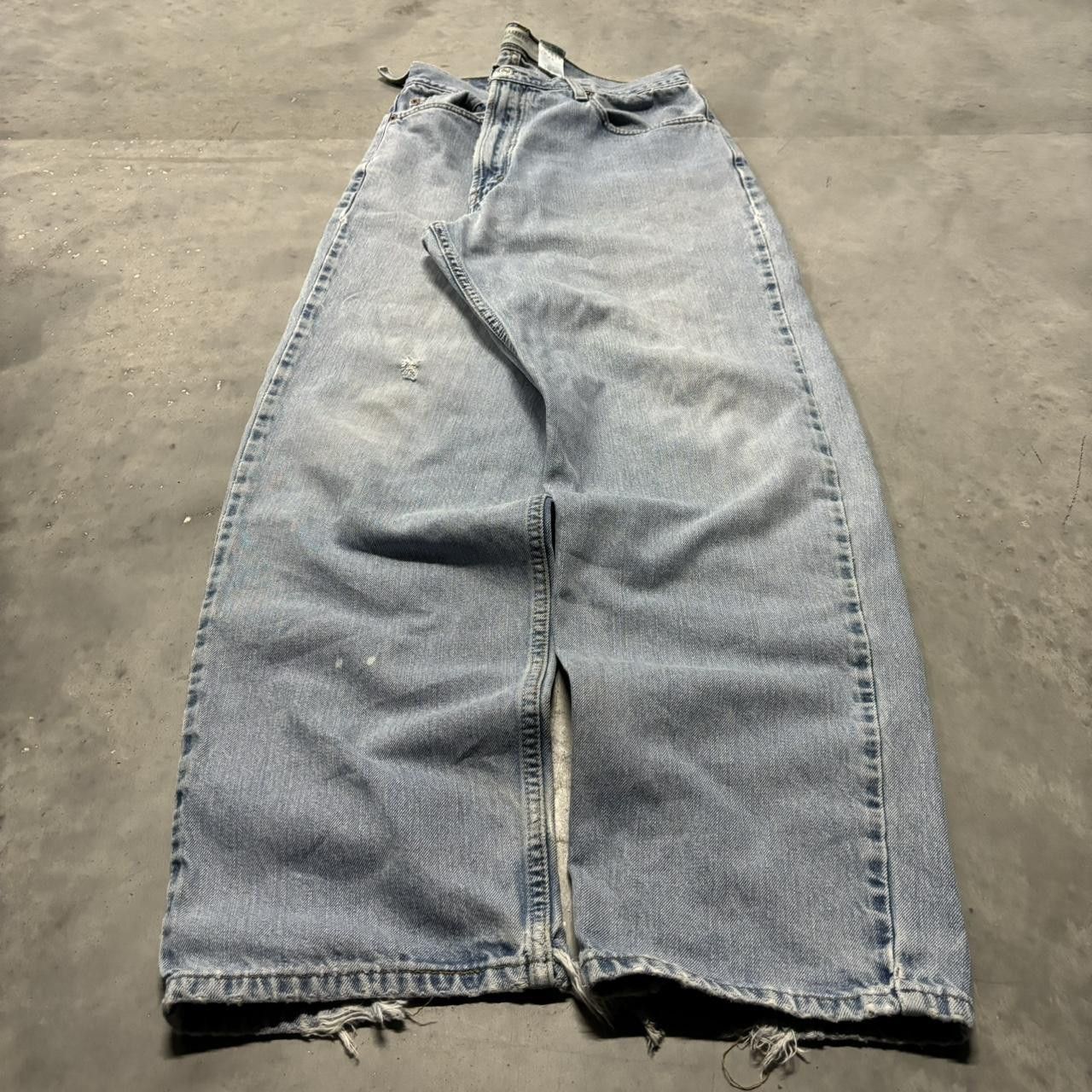 Levi's × Vintage Crazy Vintage Y2K/2000s Faded Light Wash Levi’s Distressed Denim Jeans! Size US 34 / EU 50 - 3 Thumbnail