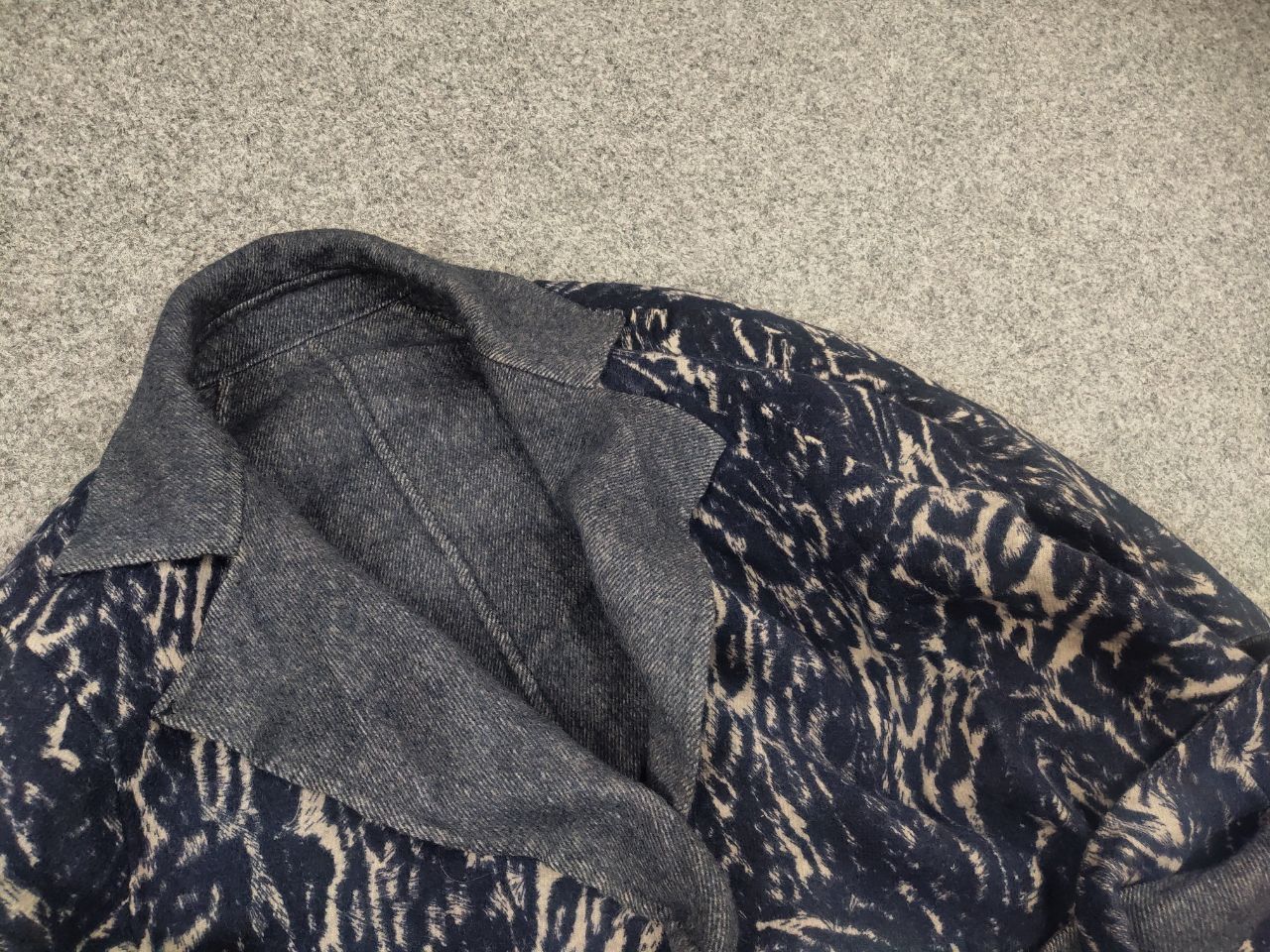Max Mara Max Mara Weekend Virgin Wool Animal reversible Coat Jacket Size L / US 10 / IT 46 - 7 Thumbnail